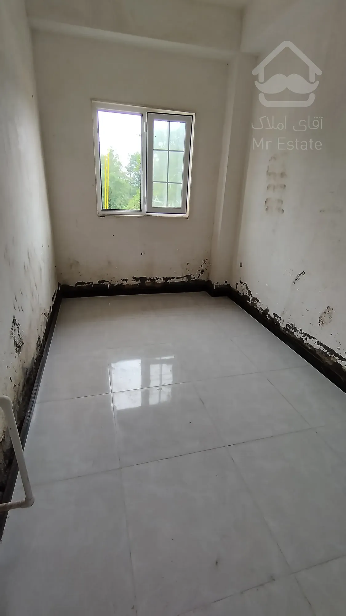 ویلایی  نیمه کاره شخصی ساز کوچصفهان