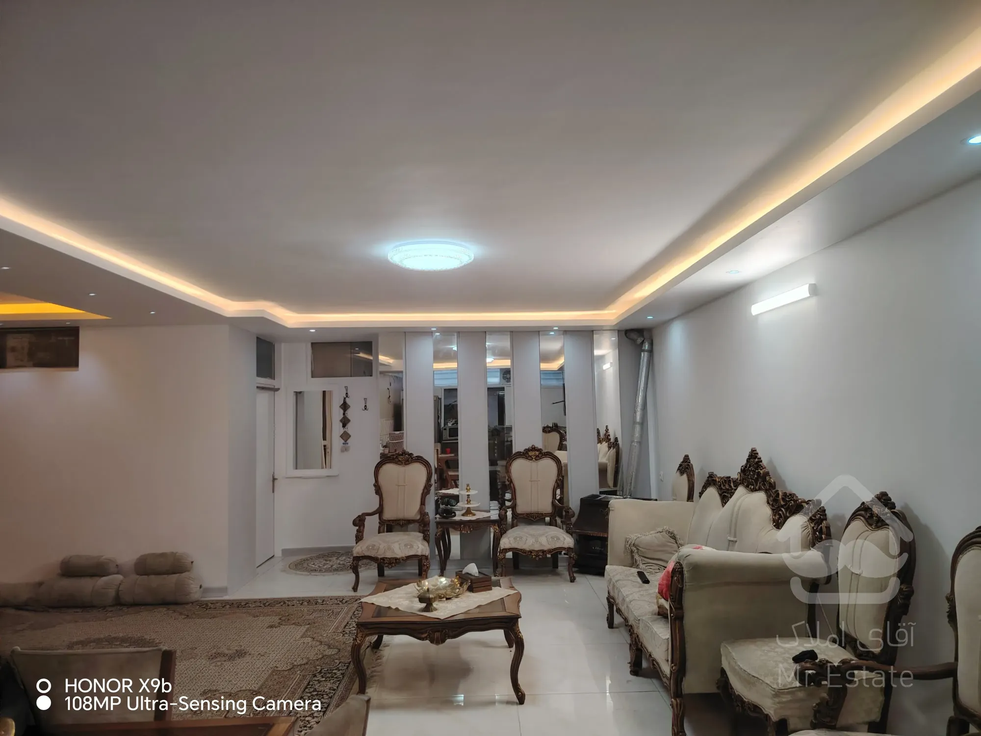 فروش یک واحد خانه ی آپارتمانی 1 از 3 واحد