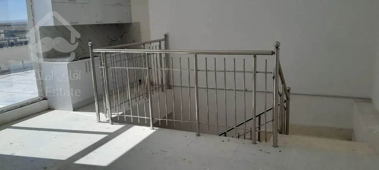 فروش خانه ویلایی ۳۳۰متر