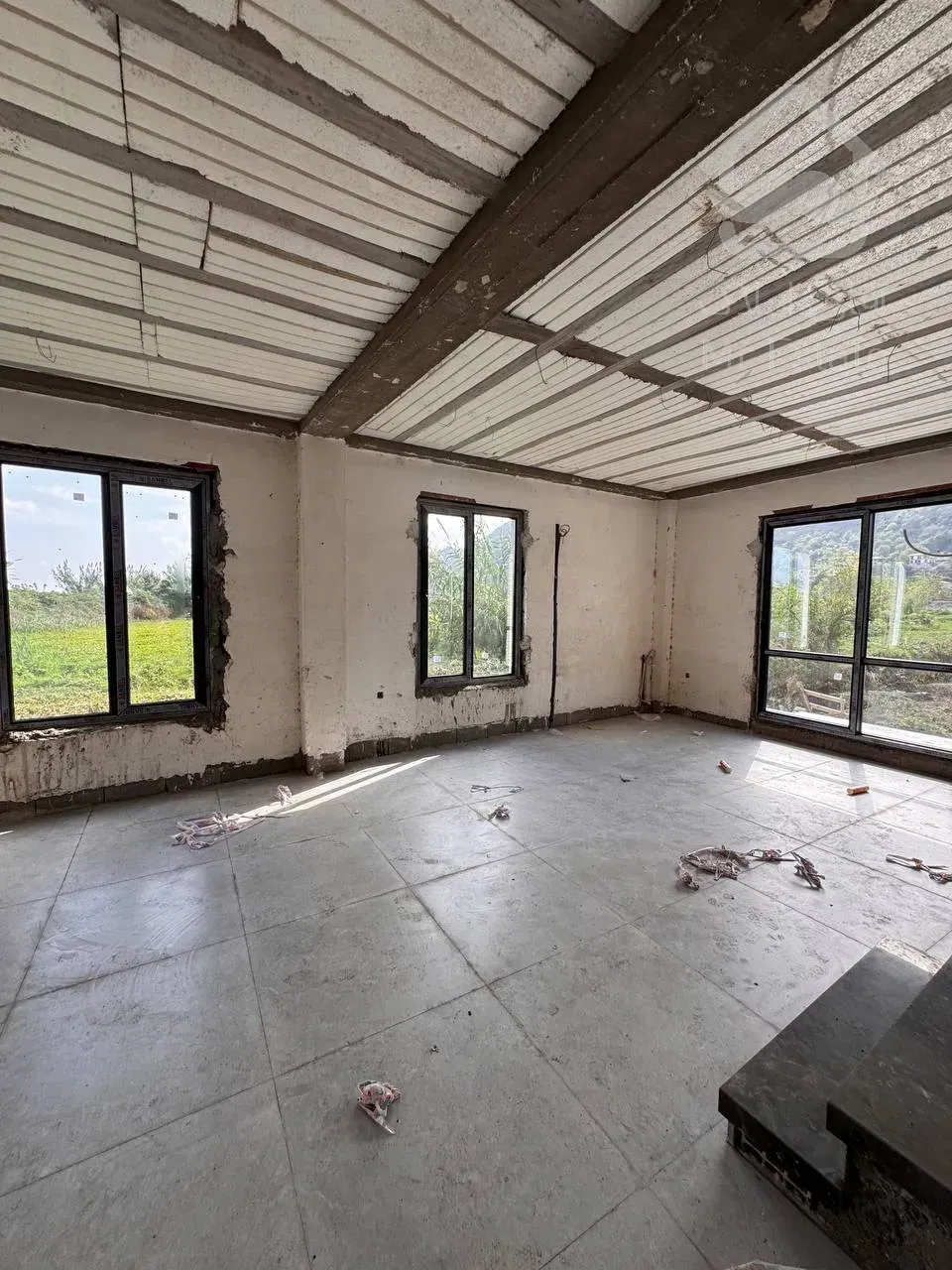 فروش و تهاتر ویلایی مدرن در بهشت گیلان