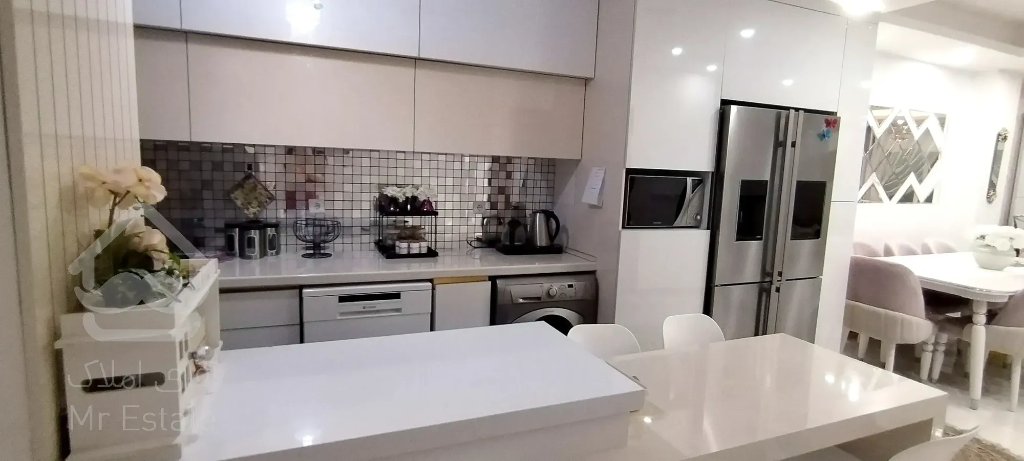 آپارتمان 135متری3خواب طبقه6 ویو ابدی و غرق در نور