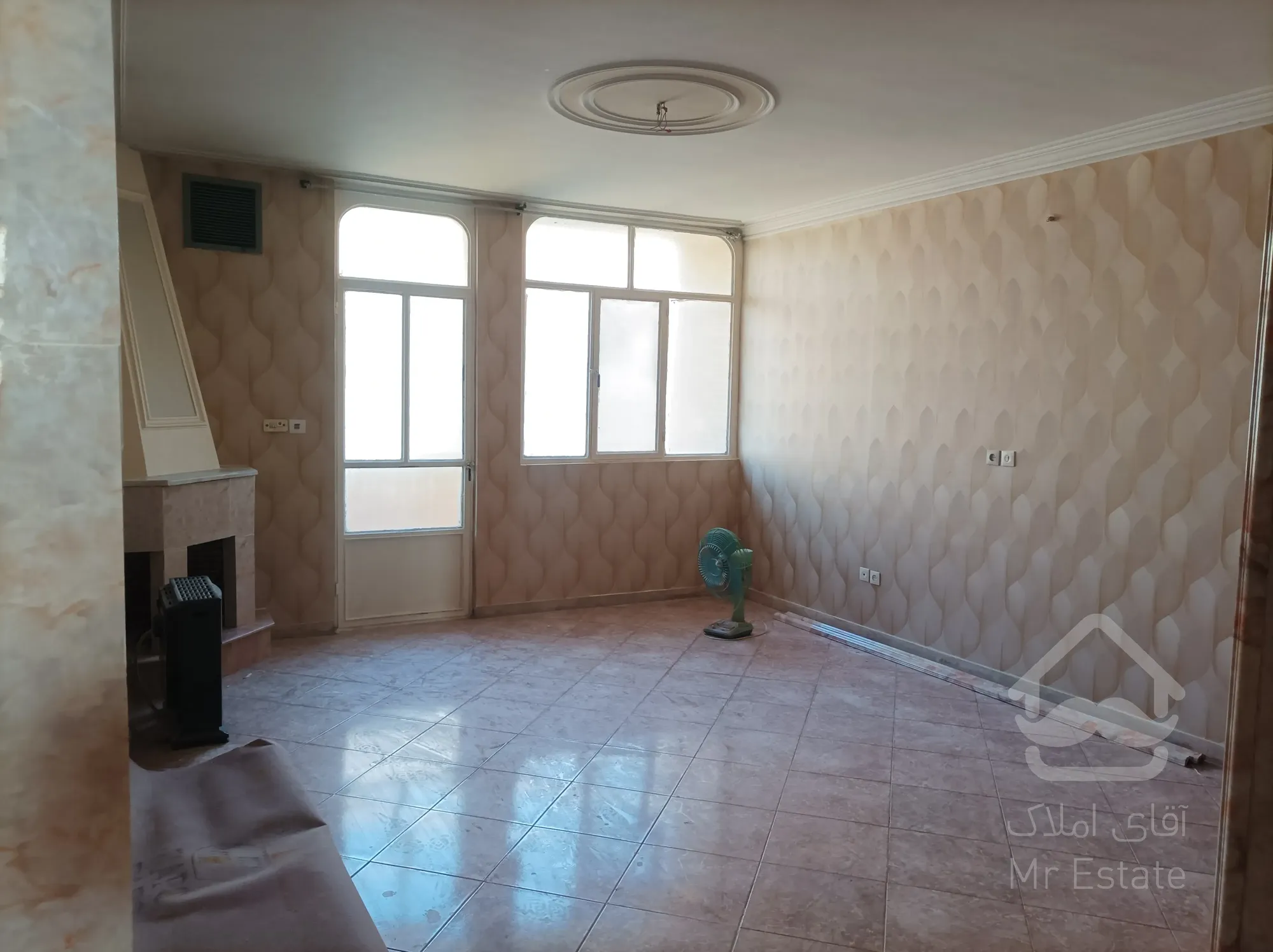 فروش فوری آپارتمان 110 متری دوخوابه مجتمع فرهنگیان پدیدار