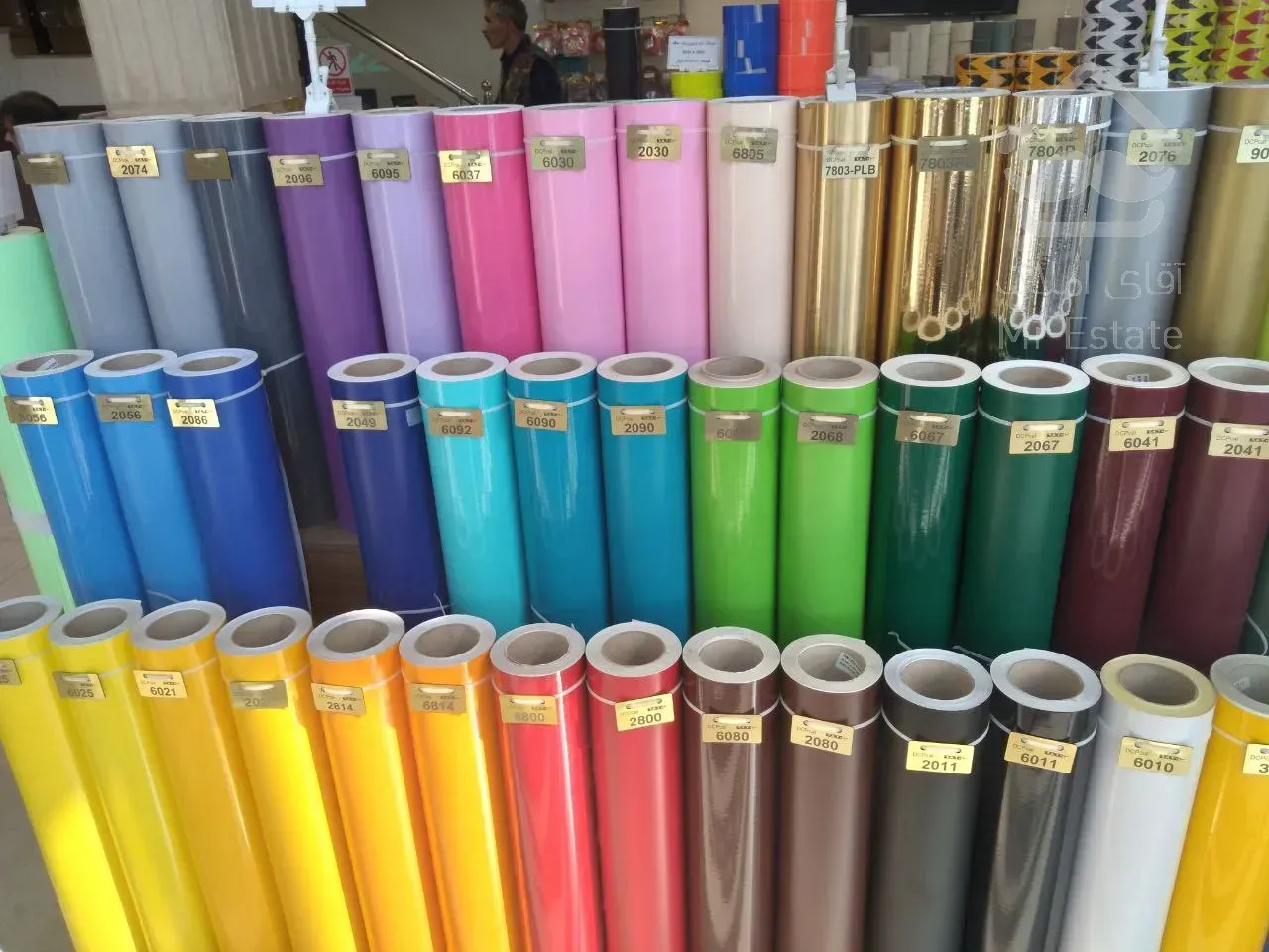 نصب روکش کابینت با جنس درجه یک