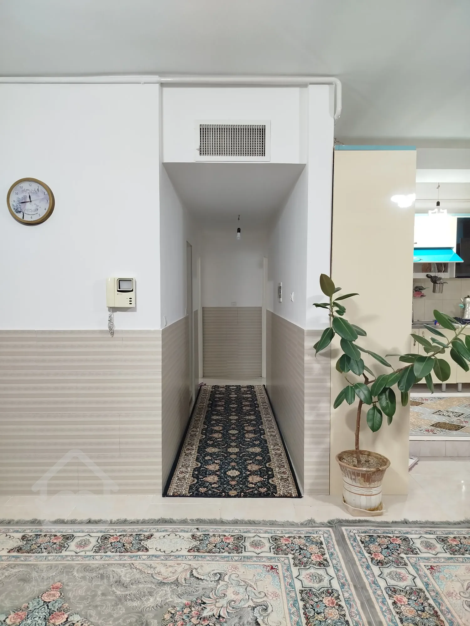 110متر پنت هاوس با 50 متر حیاط اختصاصی در فاز 7