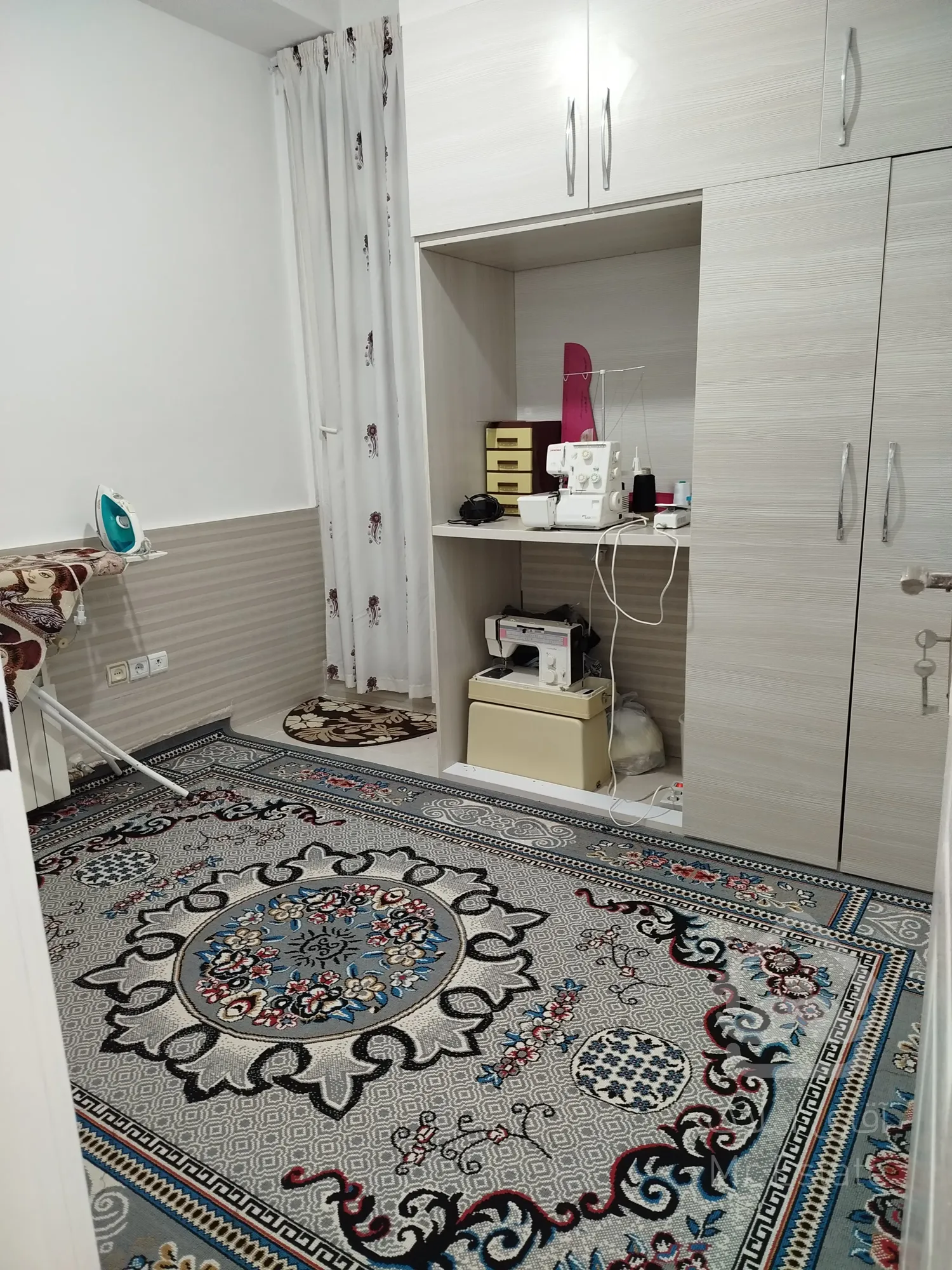 110متر پنت هاوس با 50 متر حیاط اختصاصی در فاز 7