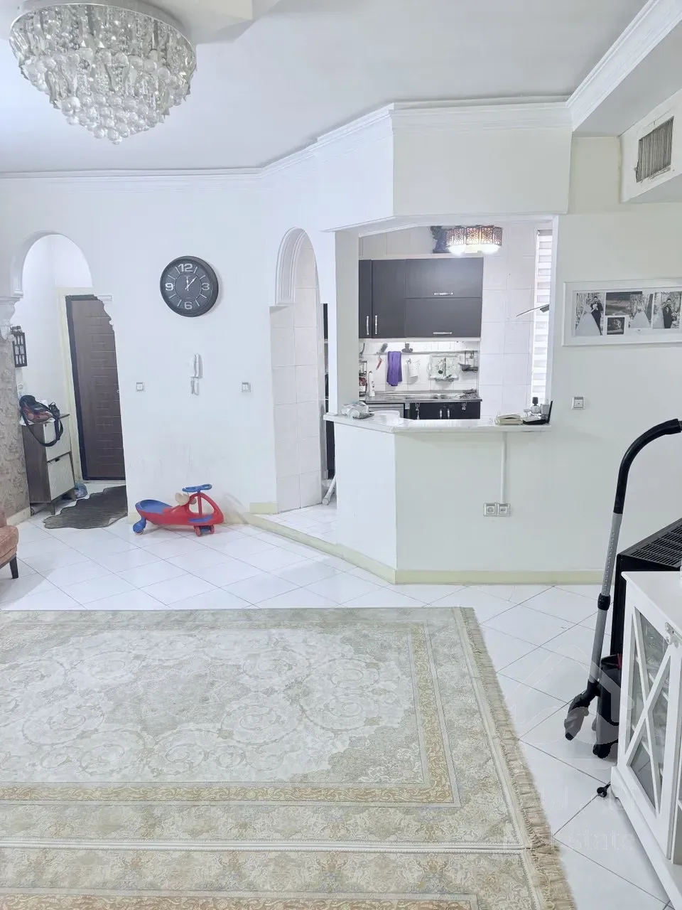 اپارتمان ۹۰ متری /مناسب سکونت یا سرمایه گذاری