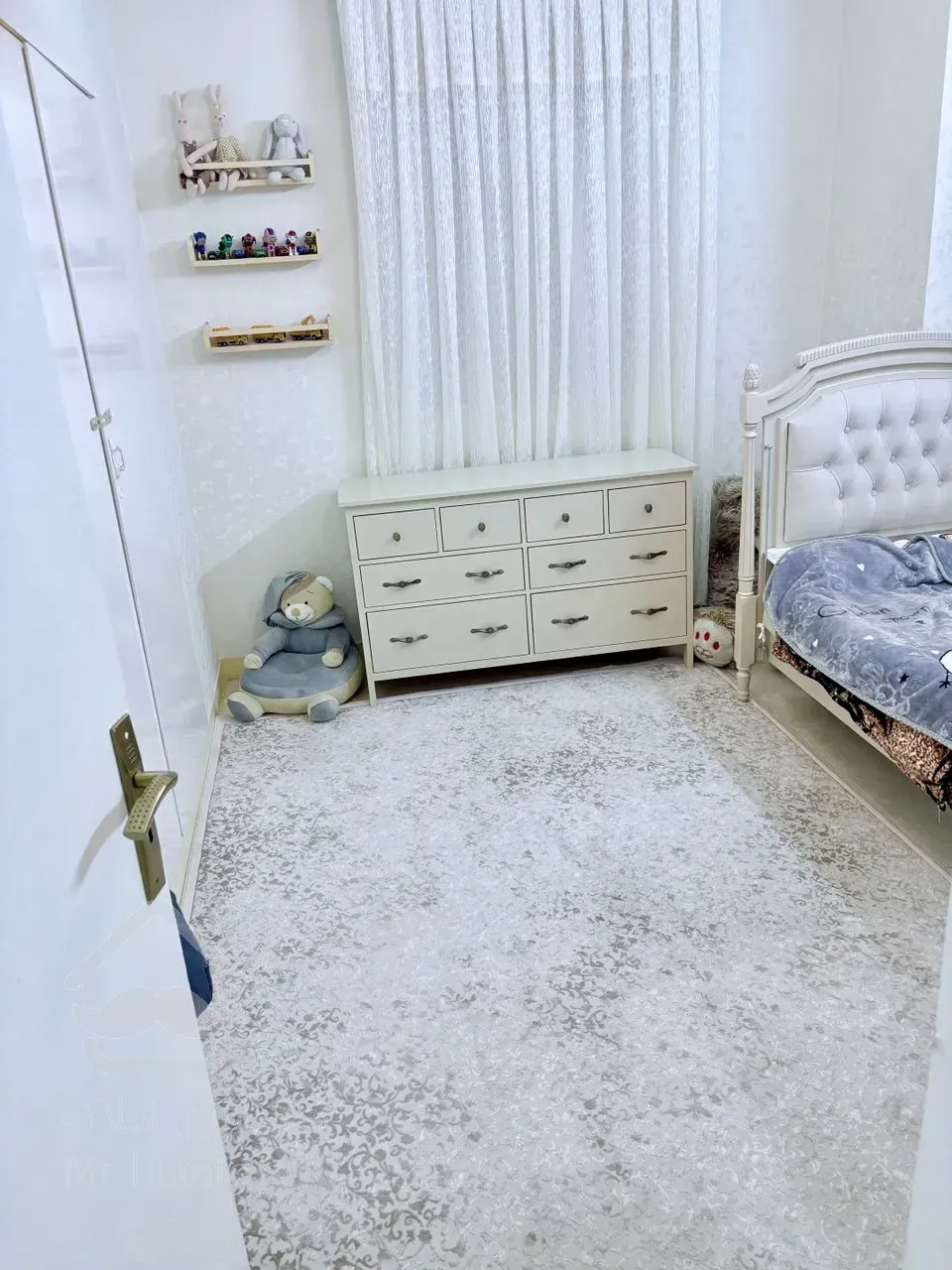 اپارتمان ۹۰ متری /مناسب سکونت یا سرمایه گذاری