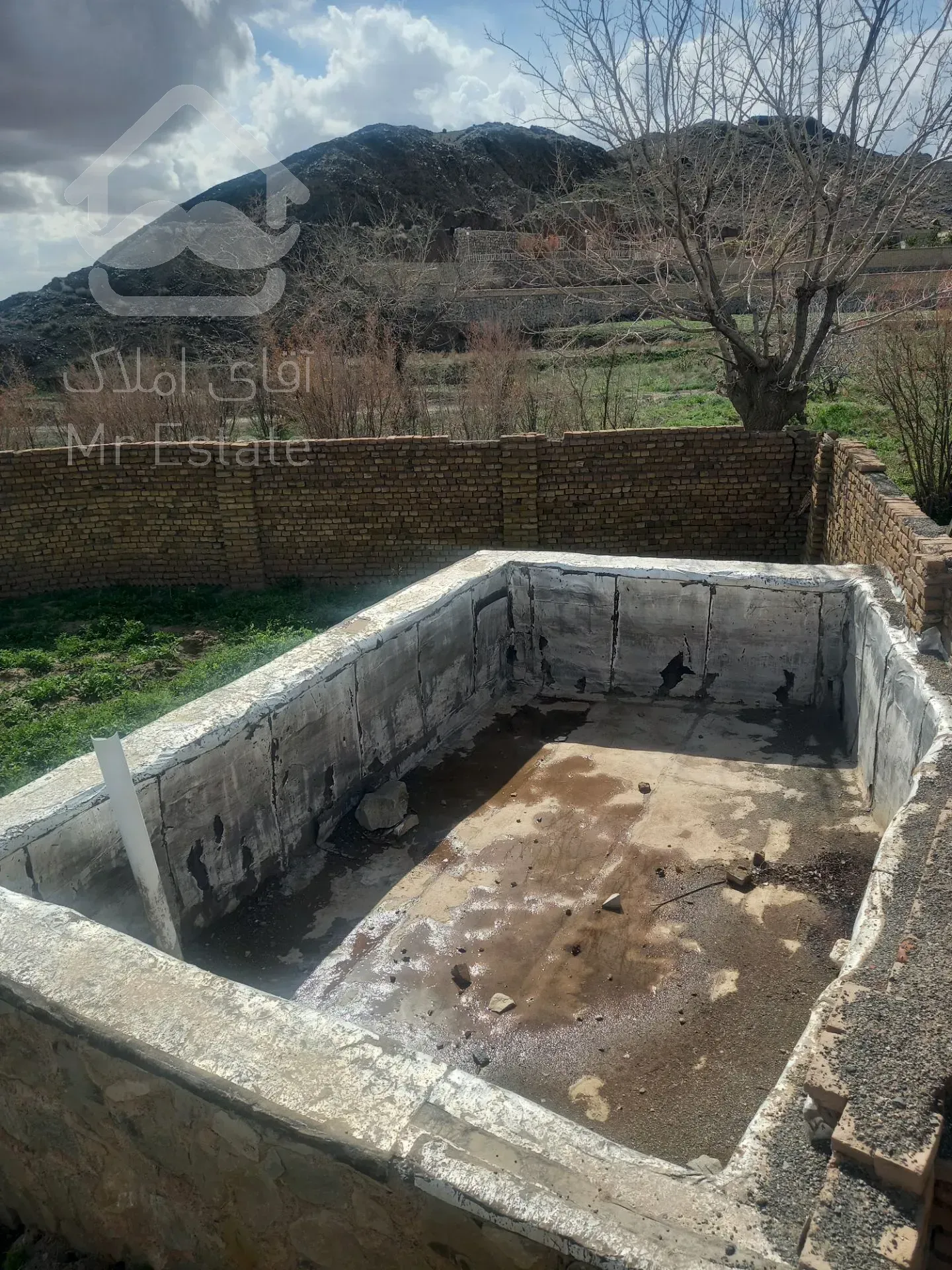 چهار دیواری فرامرز