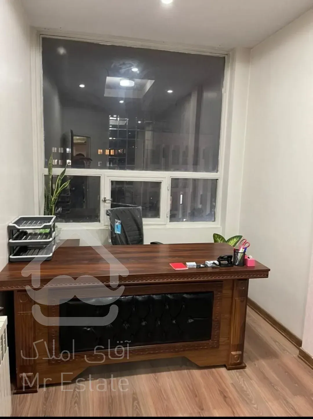 اجاره اداری ۵۷ متری ۲ پارکینگ بر اصلی