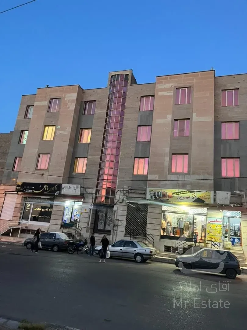 آپارتمان ۸۴ متری پیشوا شهرک نقش جهان فاز یک