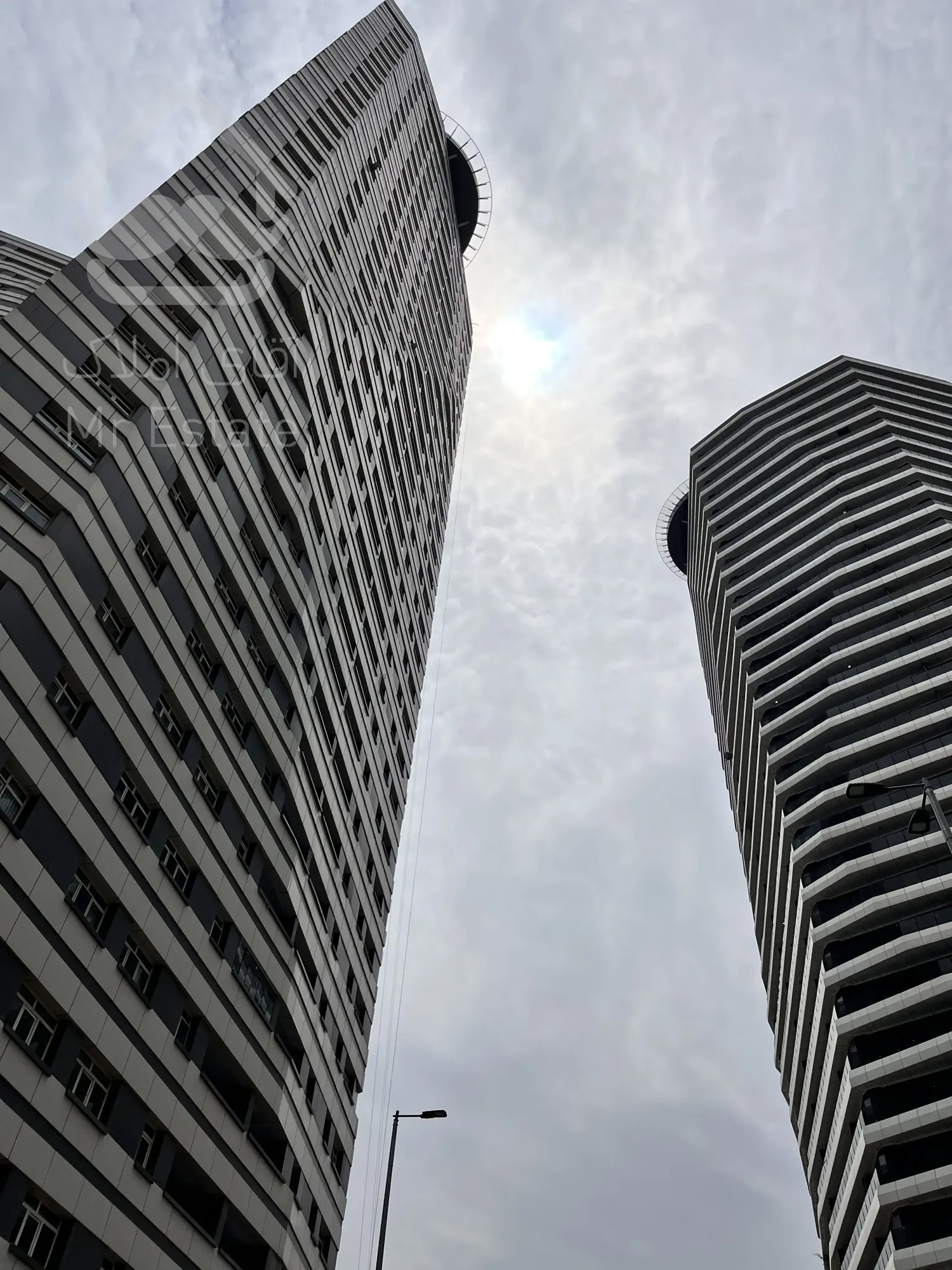 شهرک چیتگر ۱۱۰ متری طبقه ۱۸