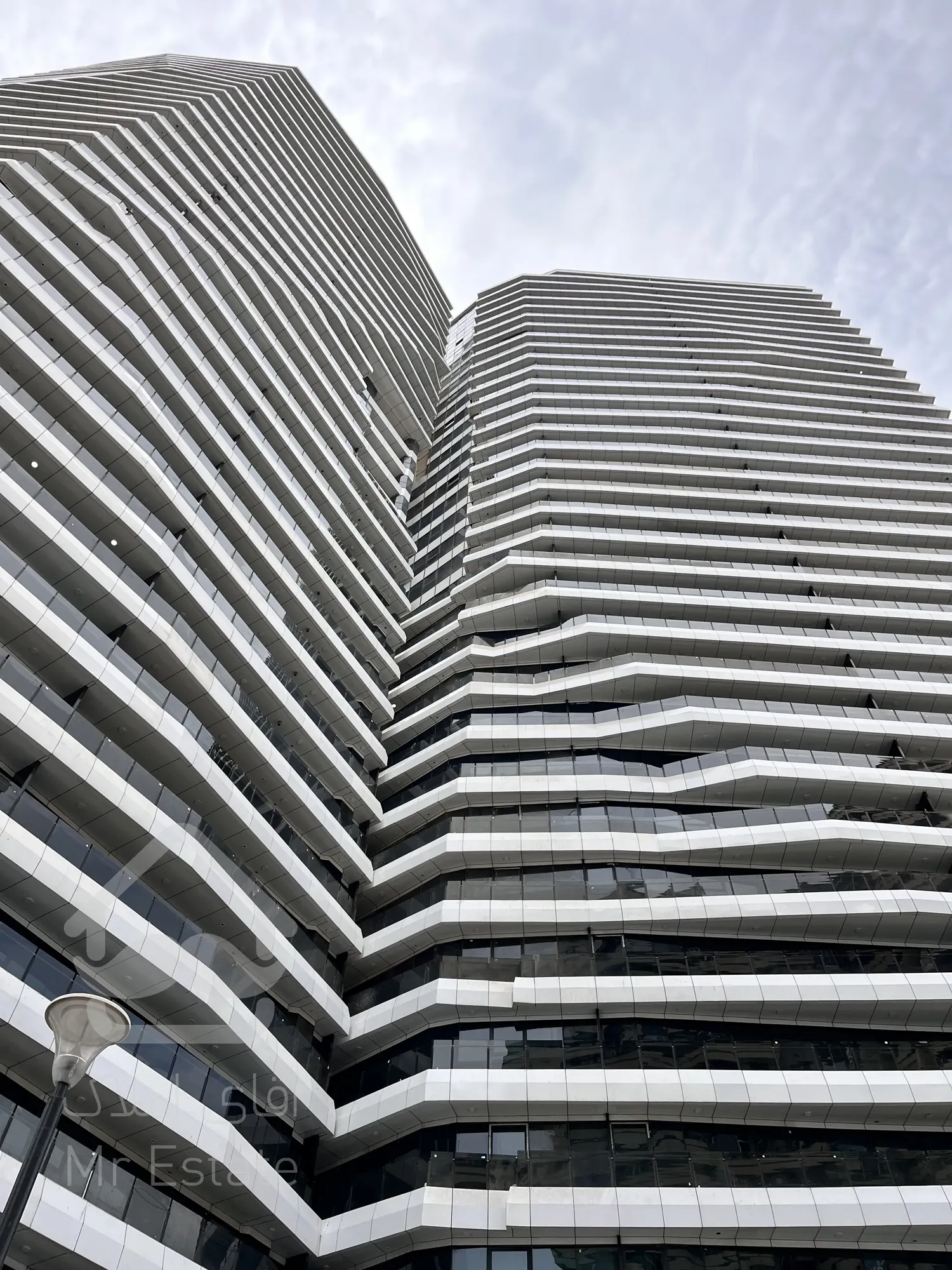 شهرک چیتگر ۱۱۰ متری طبقه ۱۸