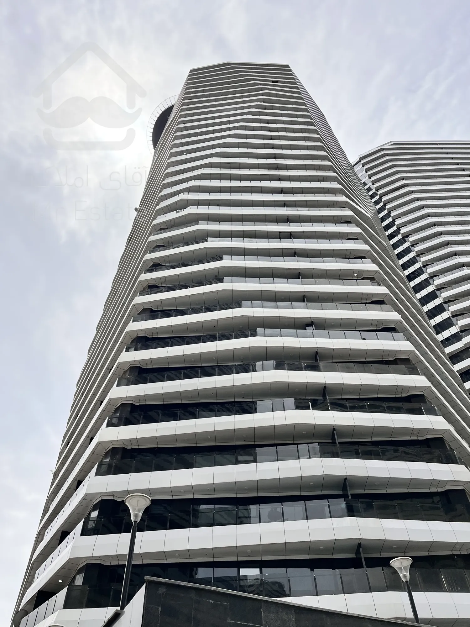 شهرک چیتگر ۱۱۰ متری طبقه ۱۸