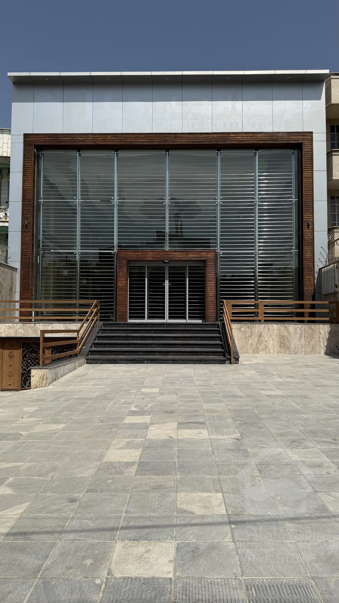 فروش ملک تجاری مستقل در منطقه ۲۲