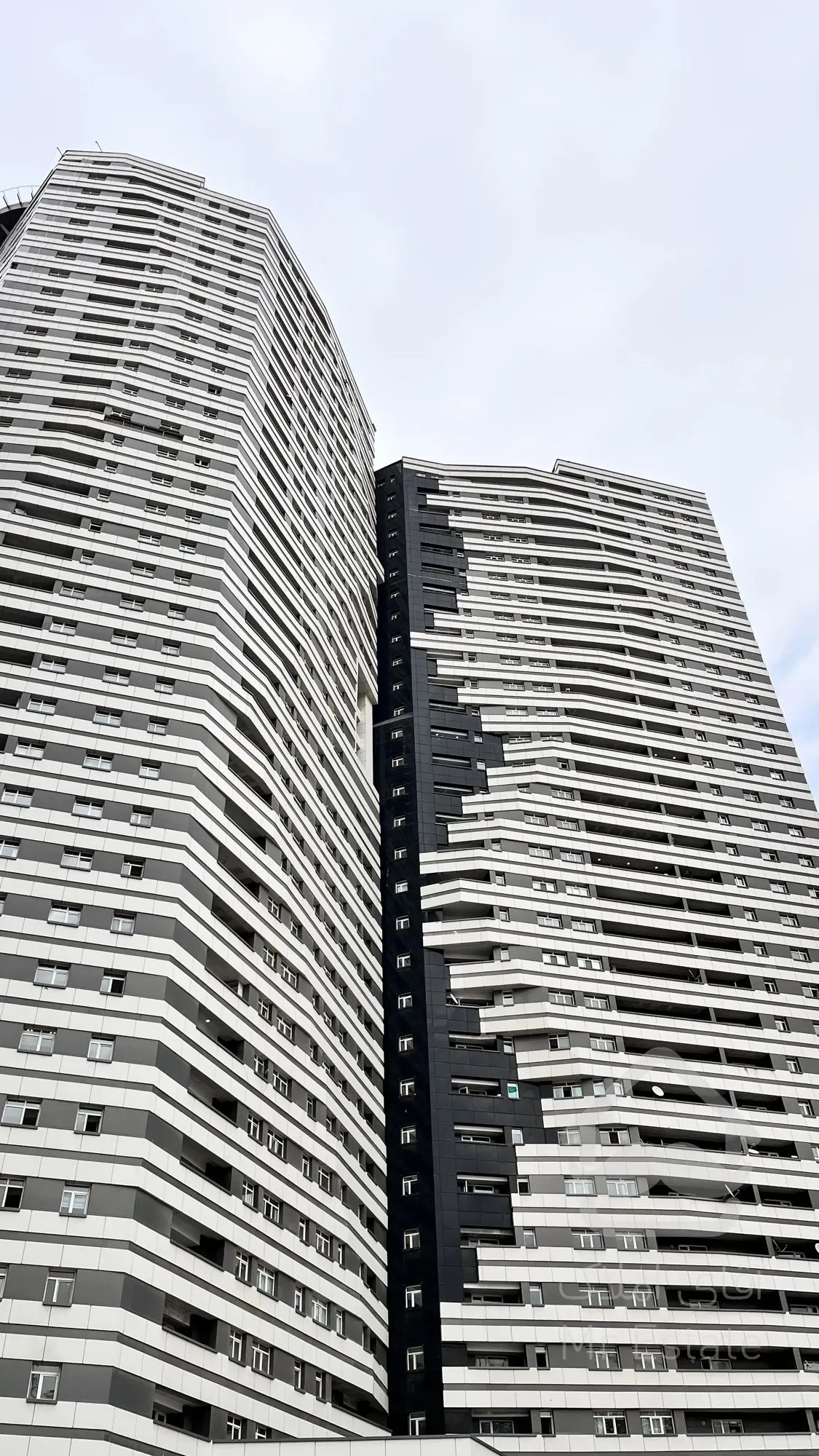 شهرک چیتگر ۱۱۰ متری طبقه ۱۸