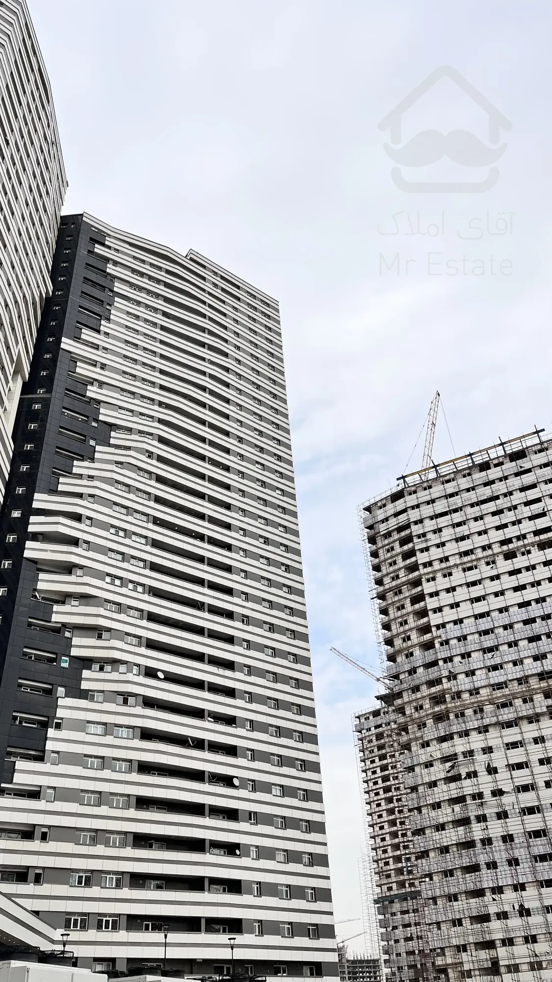 شهرک چیتگر ۱۱۰ متری طبقه ۱۸