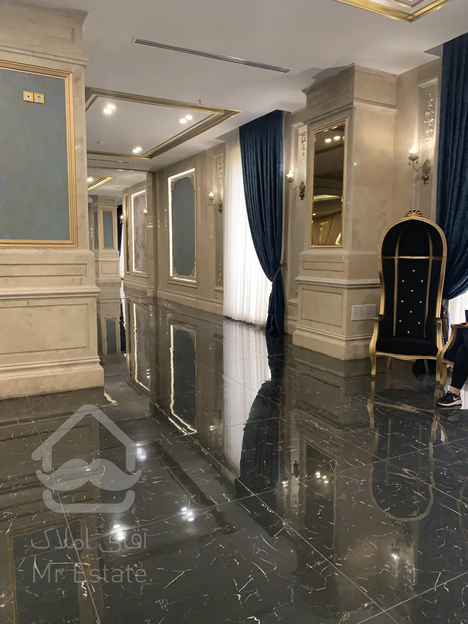 پیش فروش واحد مدرن رونیکاپالاس سوهانک در بلوارارتش