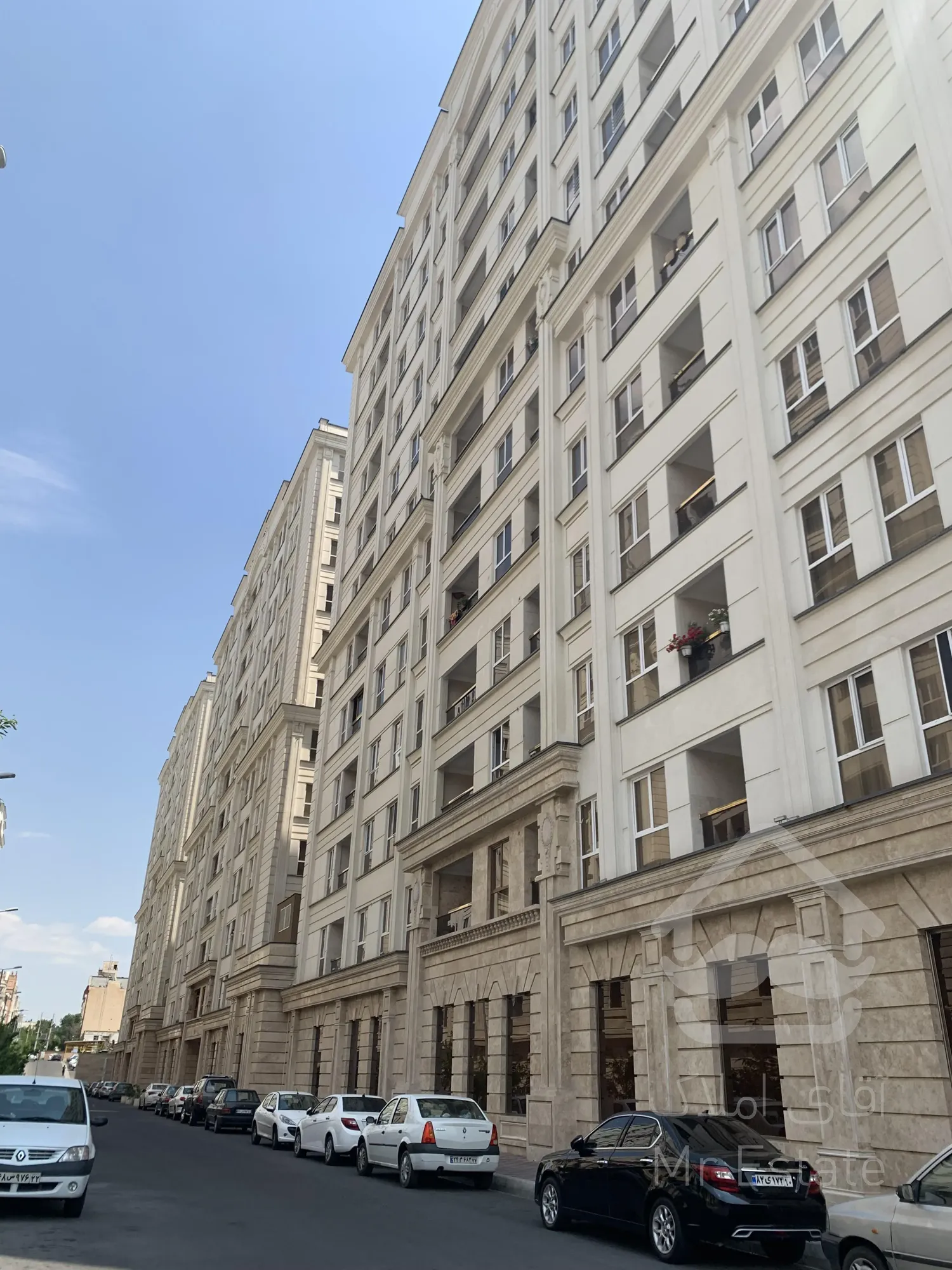 پیش خرید واحدی لوکس در بهترین لوکیشن شرق تهران