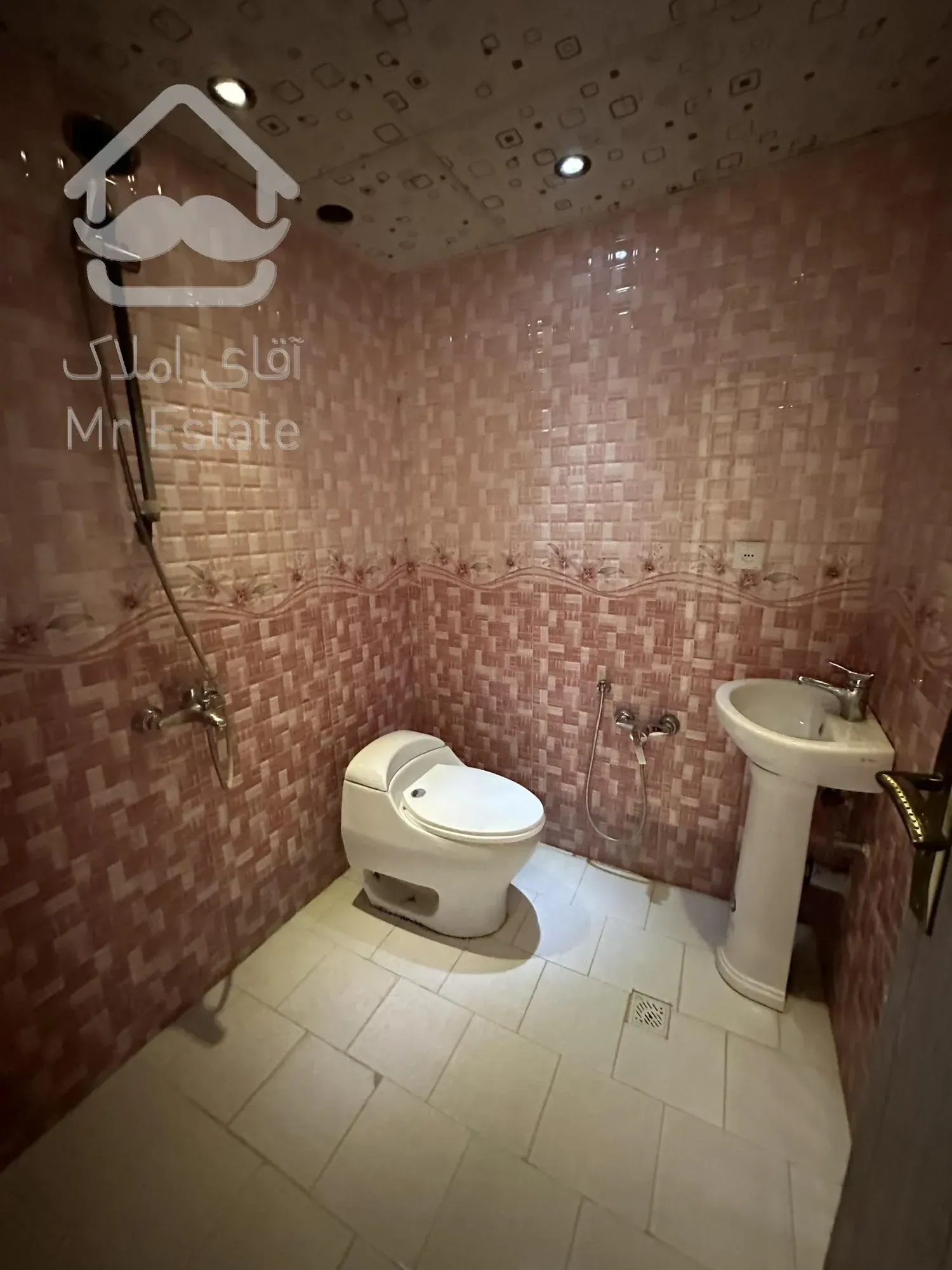 آپارتمان ۸۵ متری نوساز کلید نخورده