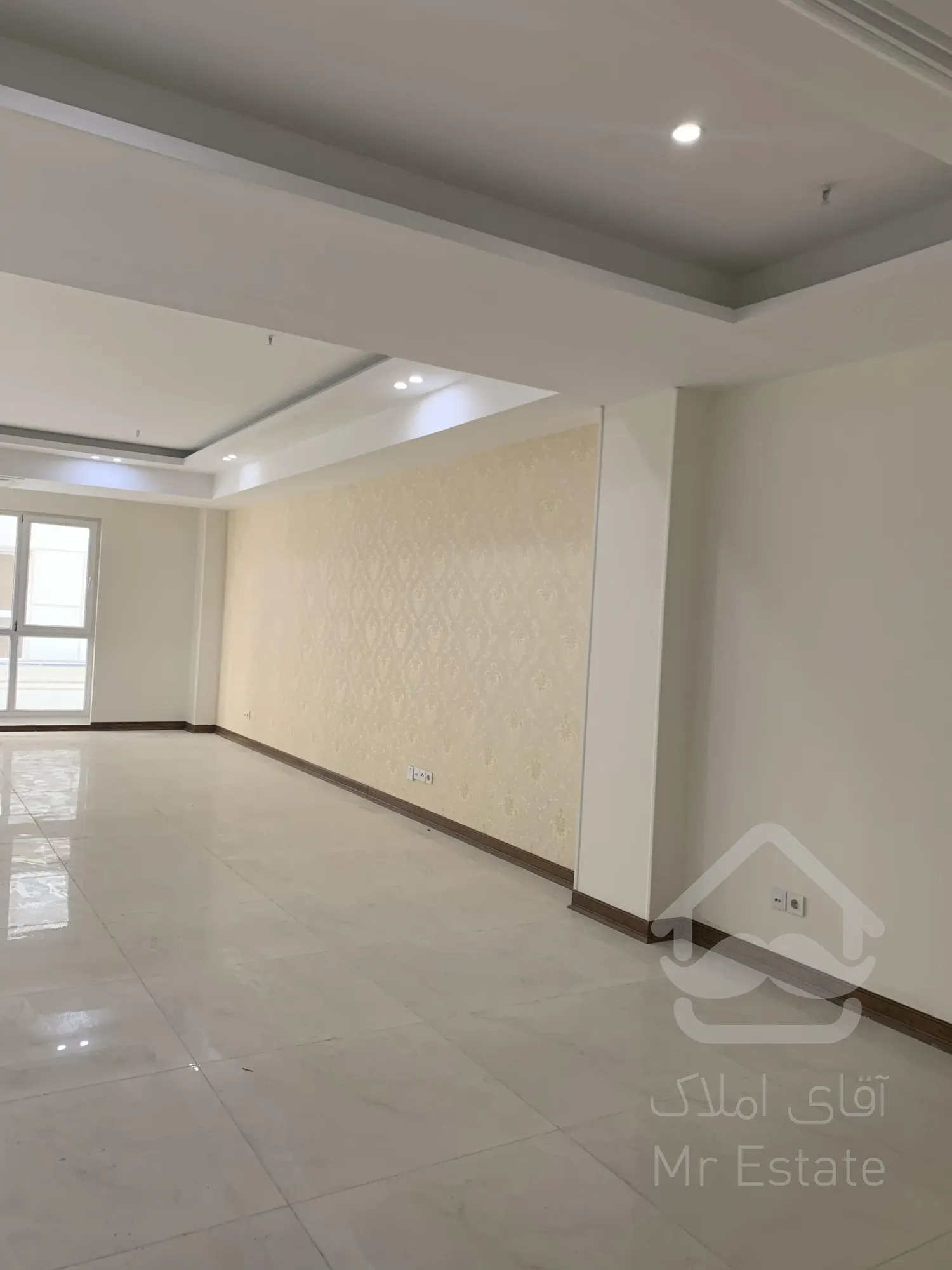 فروش واحد 192 متری 3 خواب در پاسداران