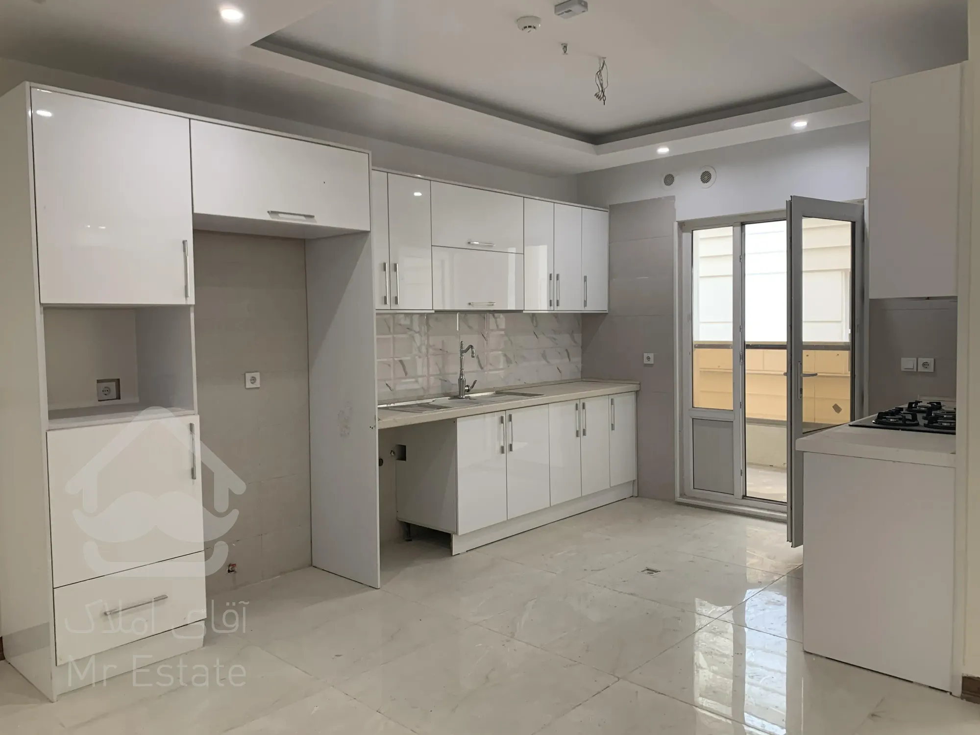 فروش واحد 192 متری 3 خواب در پاسداران