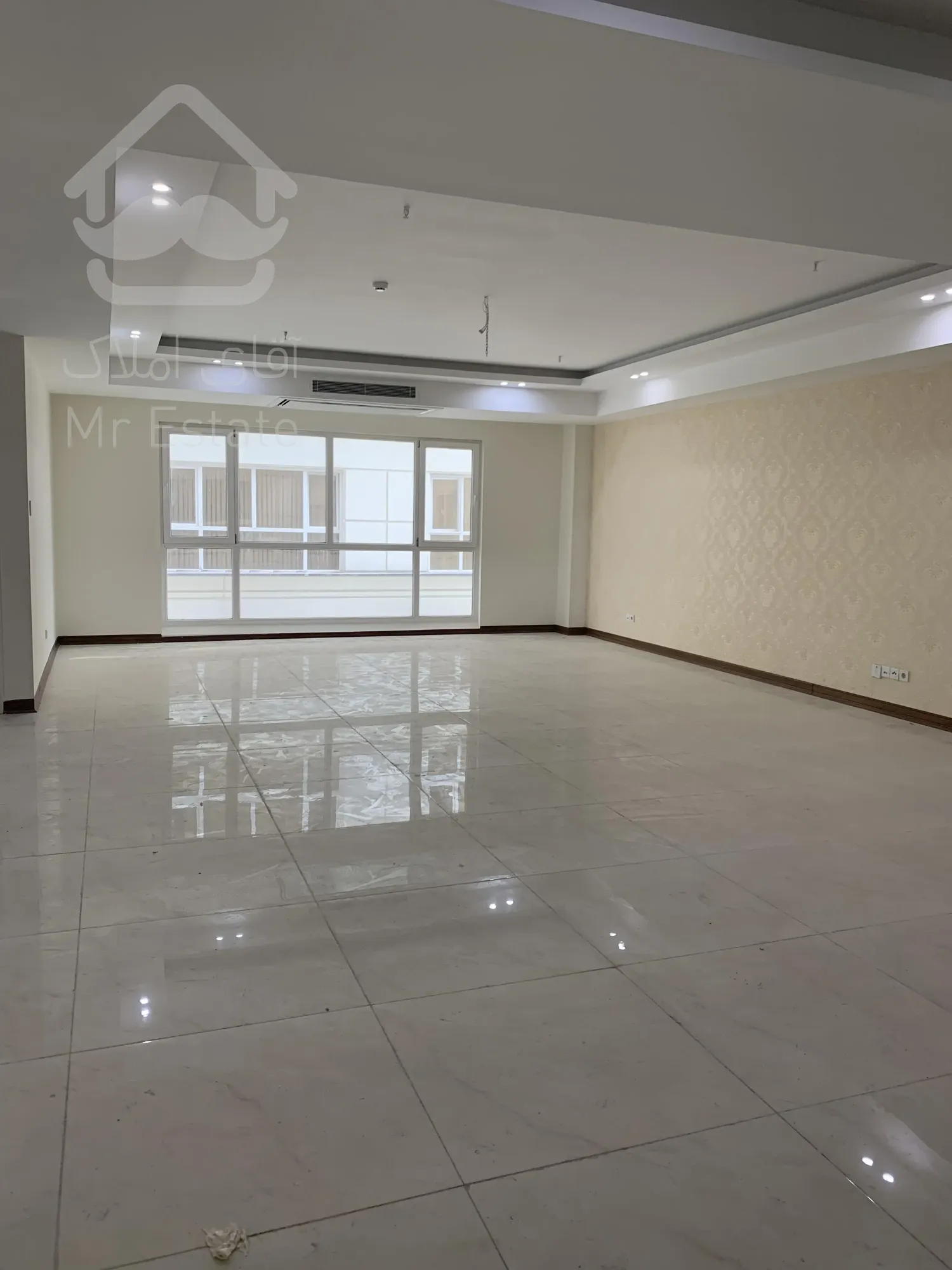 فروش واحد 192 متری 3 خواب در پاسداران