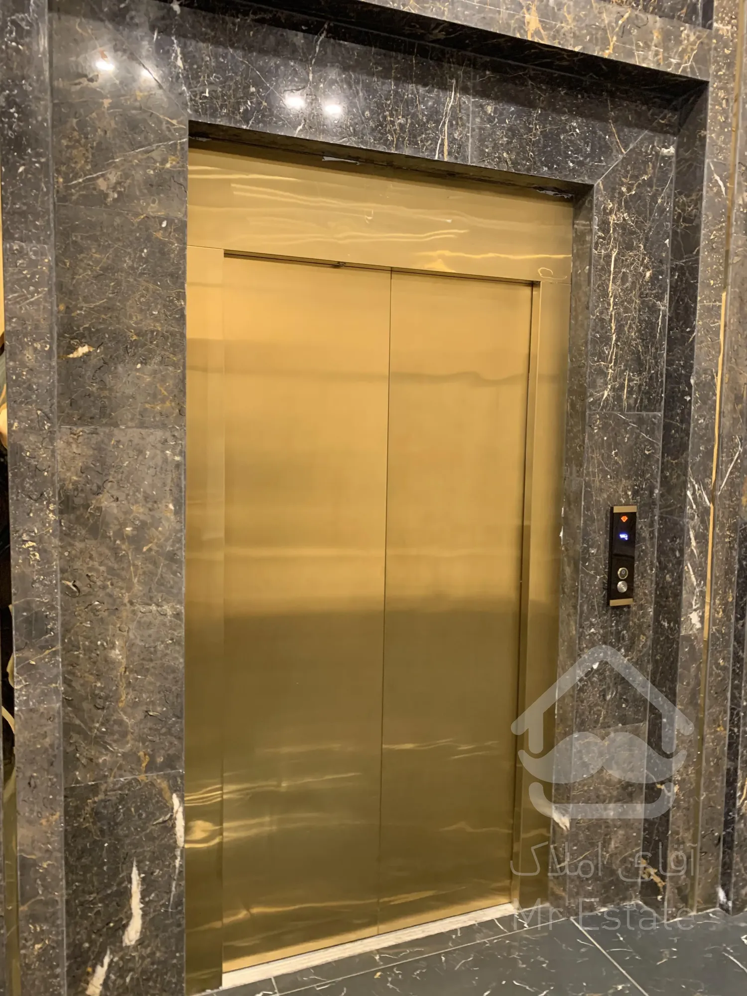 پیش فروش واحد 121متری