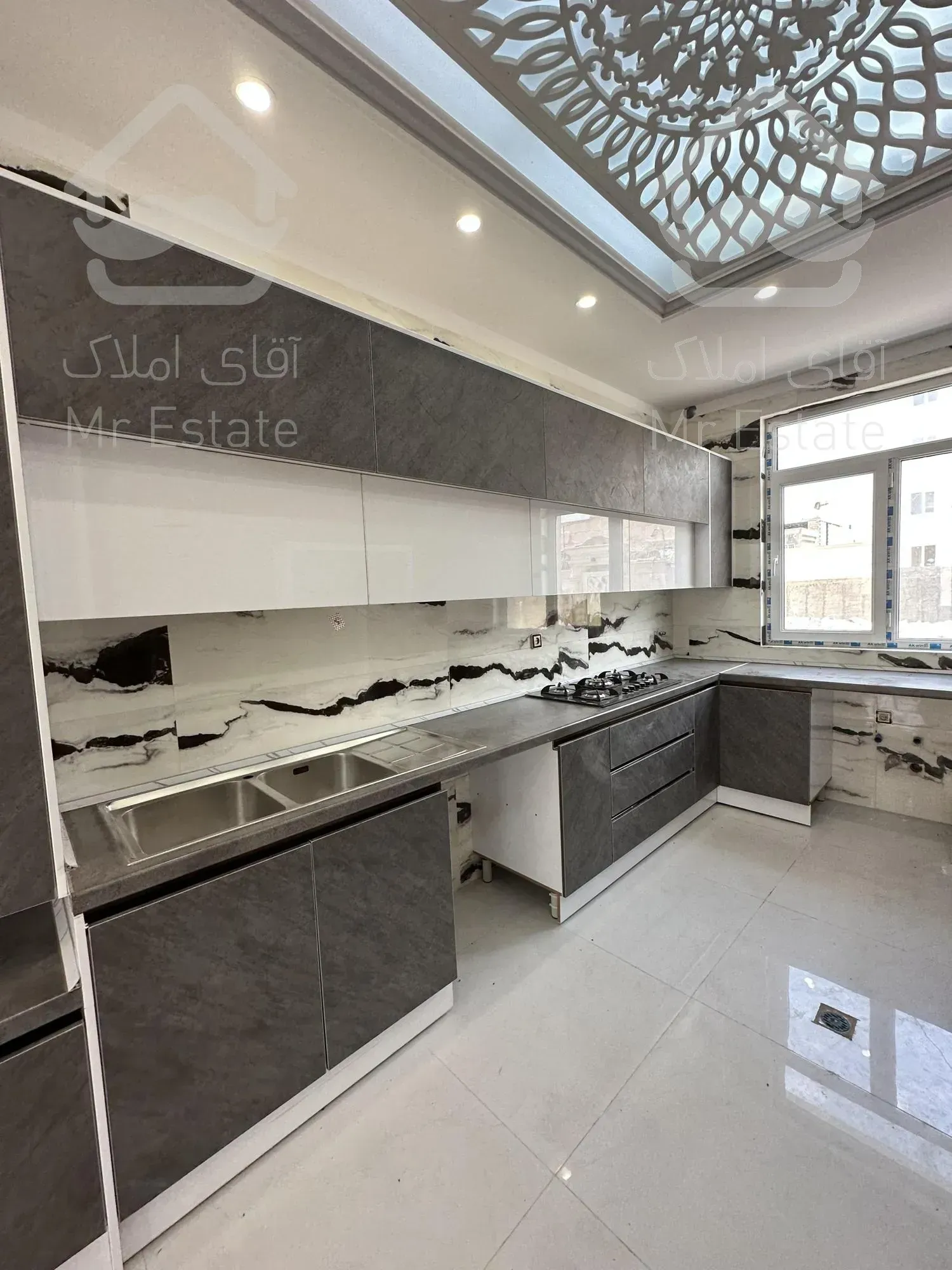 دوبلکس نوساز فوق العاده لوکس