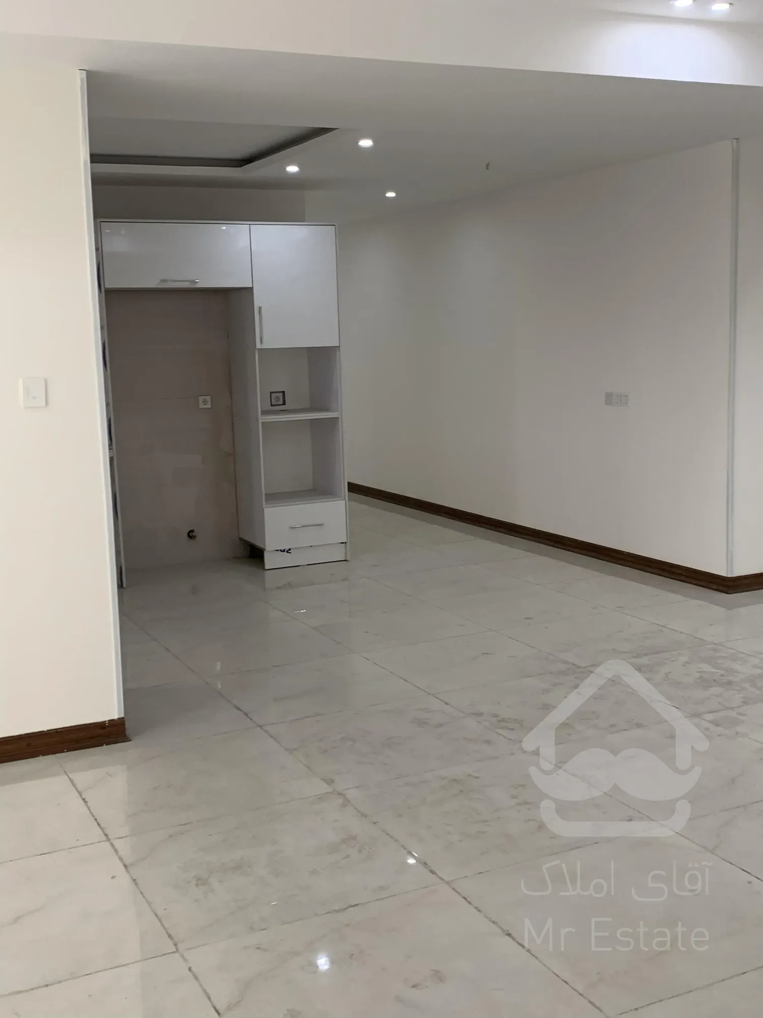 فروش واحد 192 متری 3 خواب در پاسداران