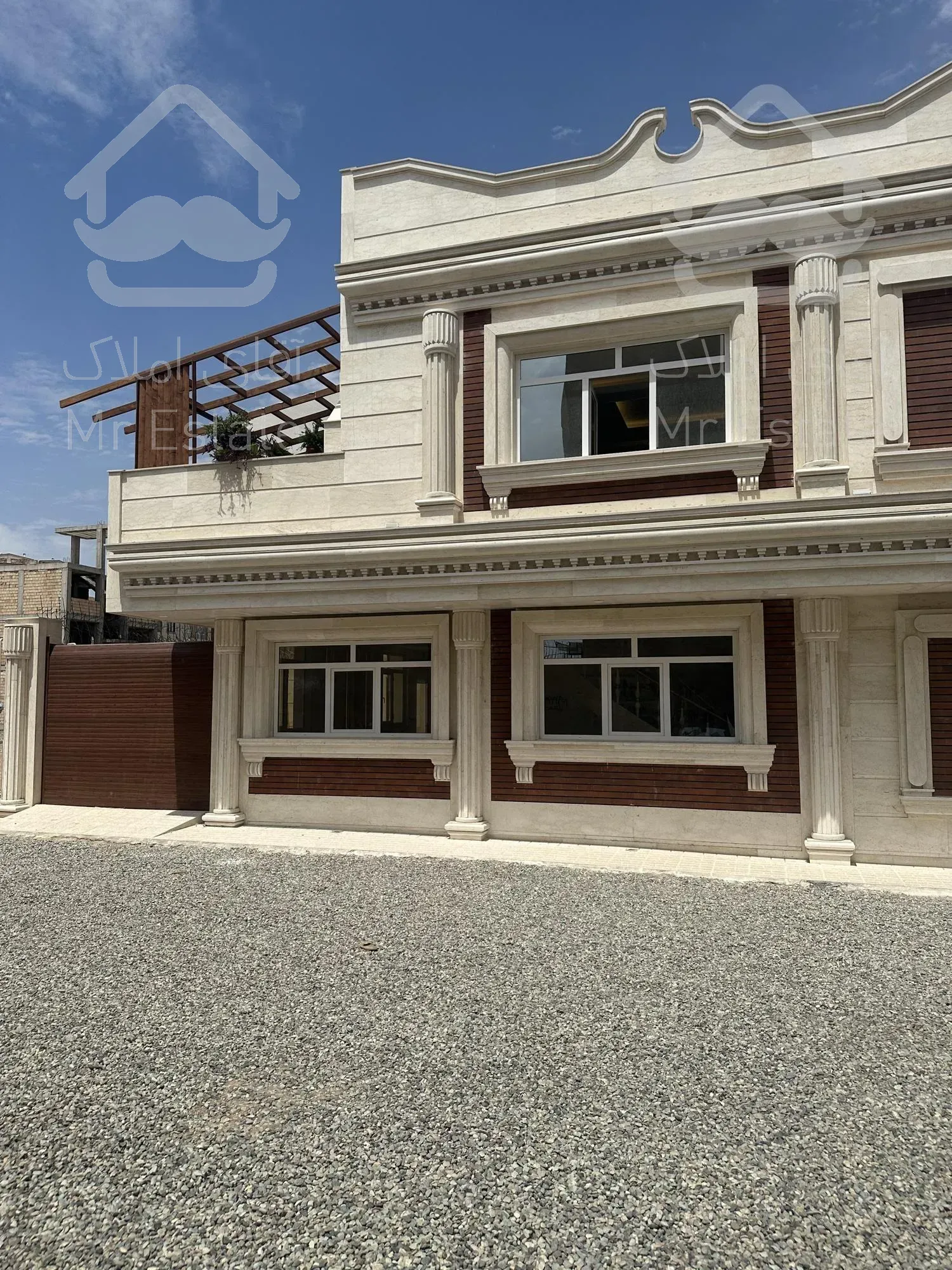 دوبلکس نوساز فوق العاده لوکس