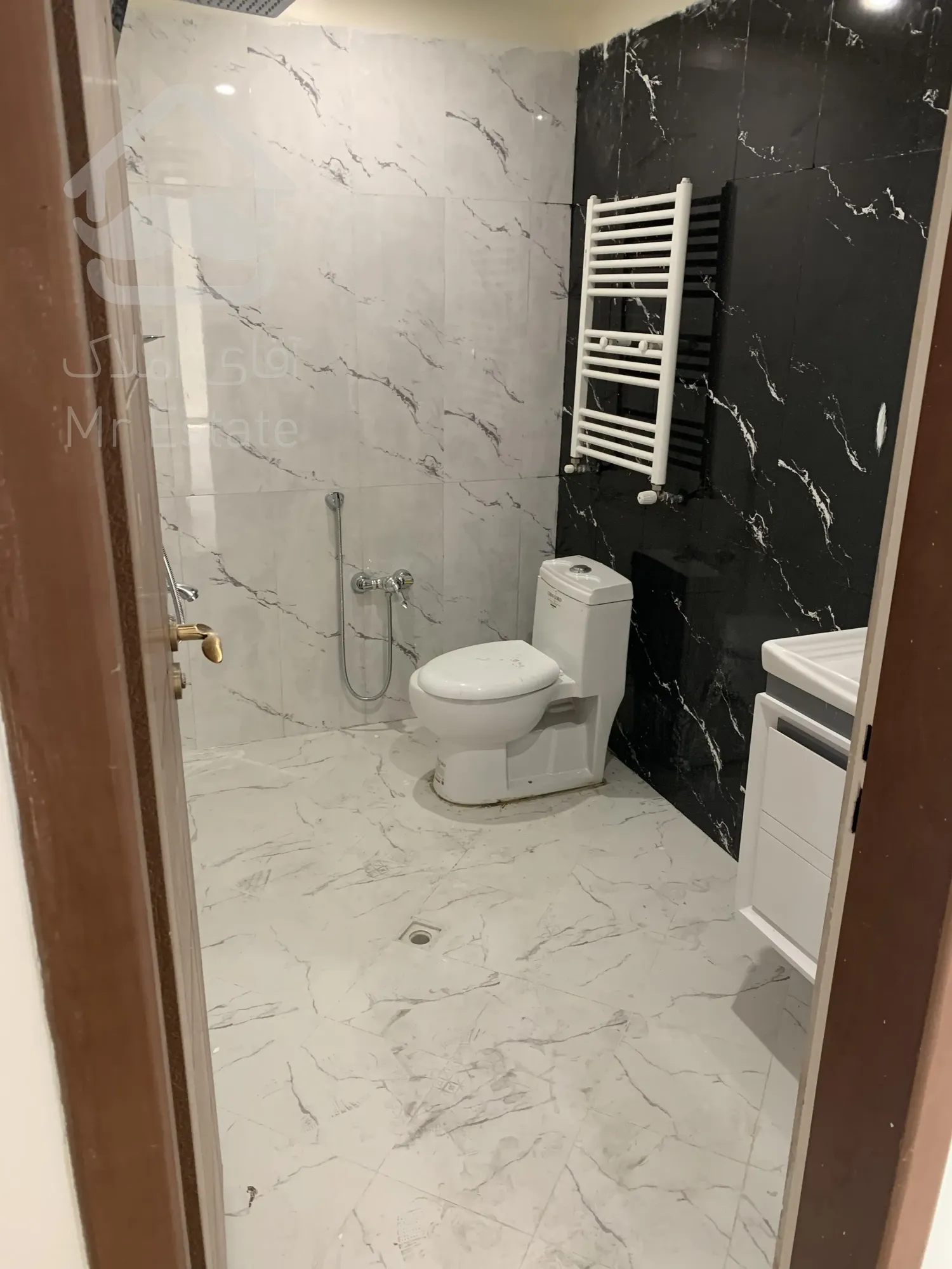 فروش واحد 192 متری 3 خواب در پاسداران