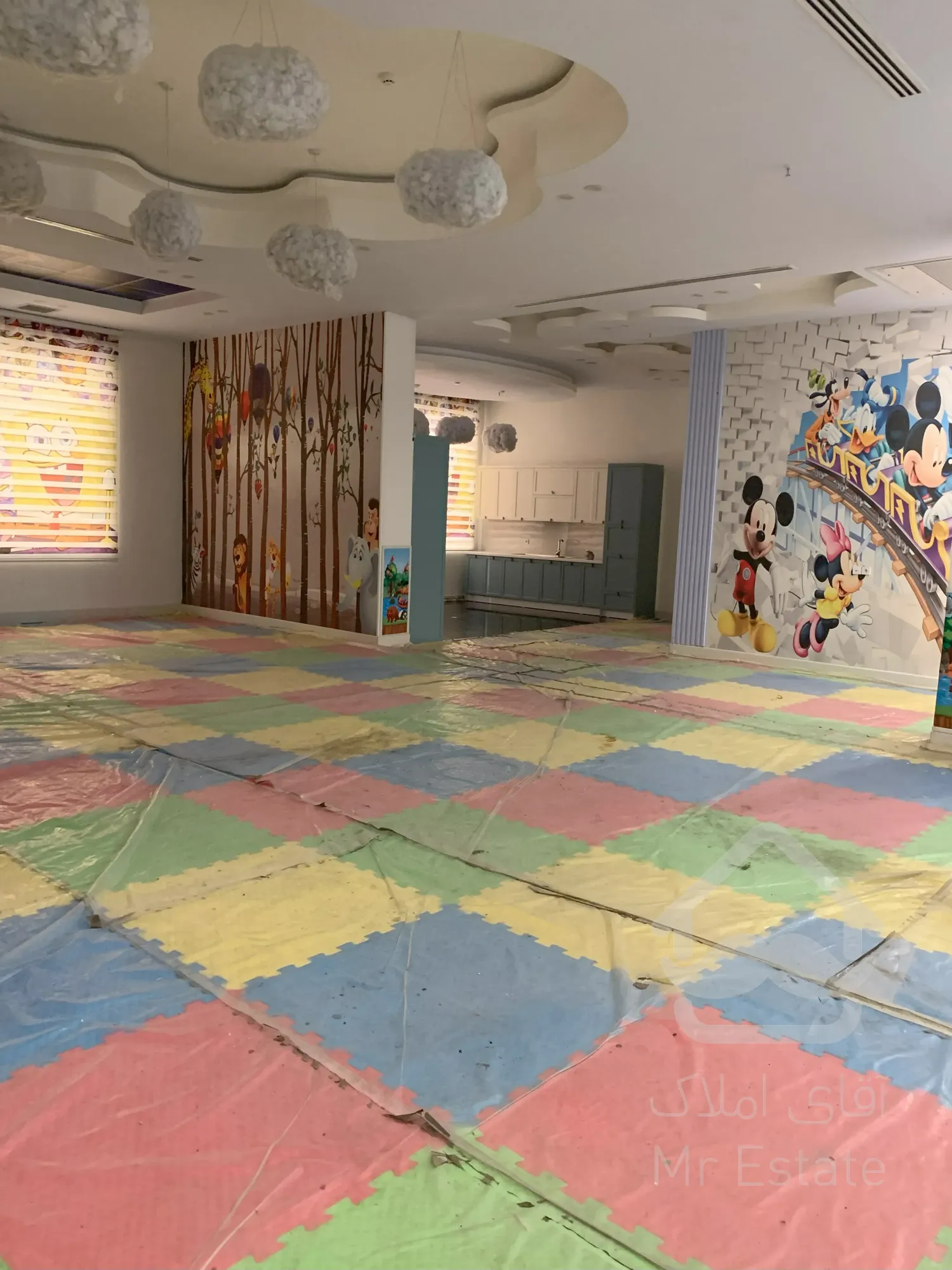 پیش فروش واحد 230متری/ خوش نقشه و لاکچری/ 3خوابه/ پارکینگ