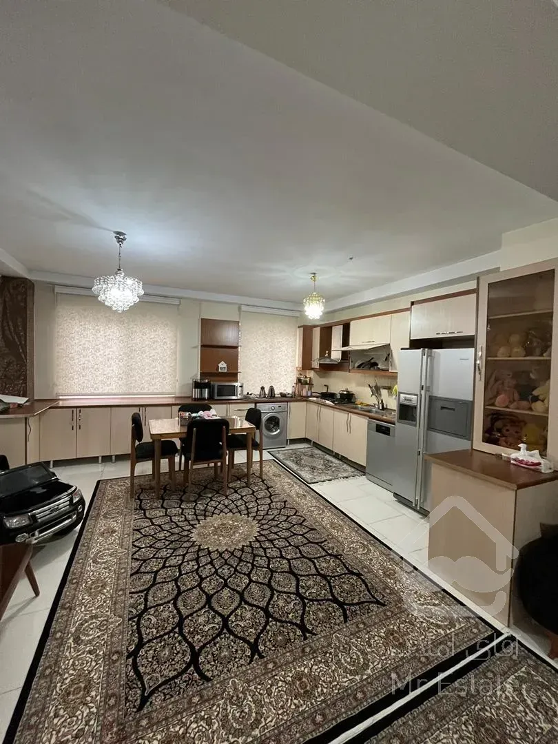 فروش واحد ۱۱۵ متری بازنشستگان ارتش دوکله نور گیر خوش نقشه