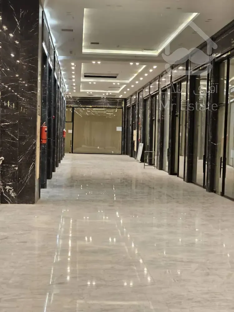 فروش مغازه 67 متری مناسب تمام اصناف در رونیکا مال پاسداران