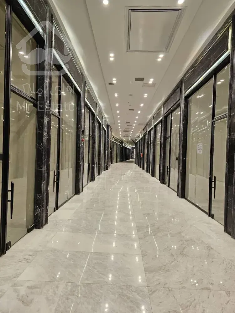 فروش مغازه 67 متری مناسب تمام اصناف در رونیکا مال پاسداران