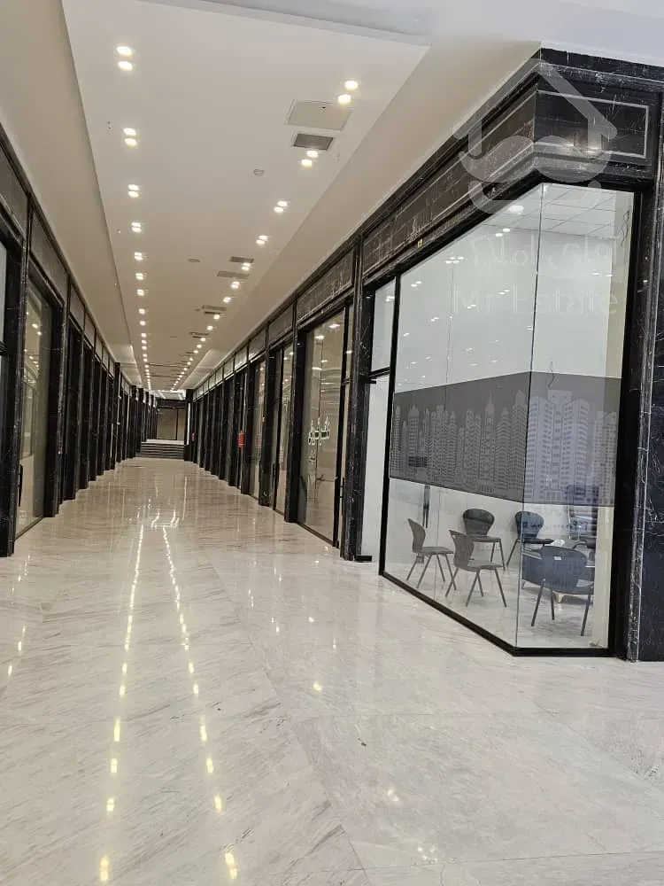 فروش مغازه 67 متری مناسب تمام اصناف در رونیکا مال پاسداران