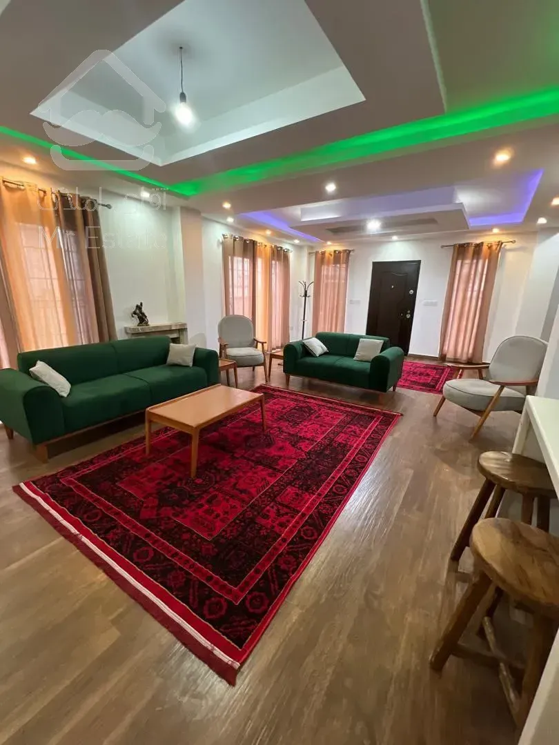 فروش ۳۰۰ متر