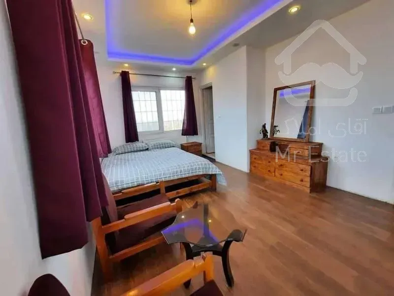 فروش ۳۰۰ متر