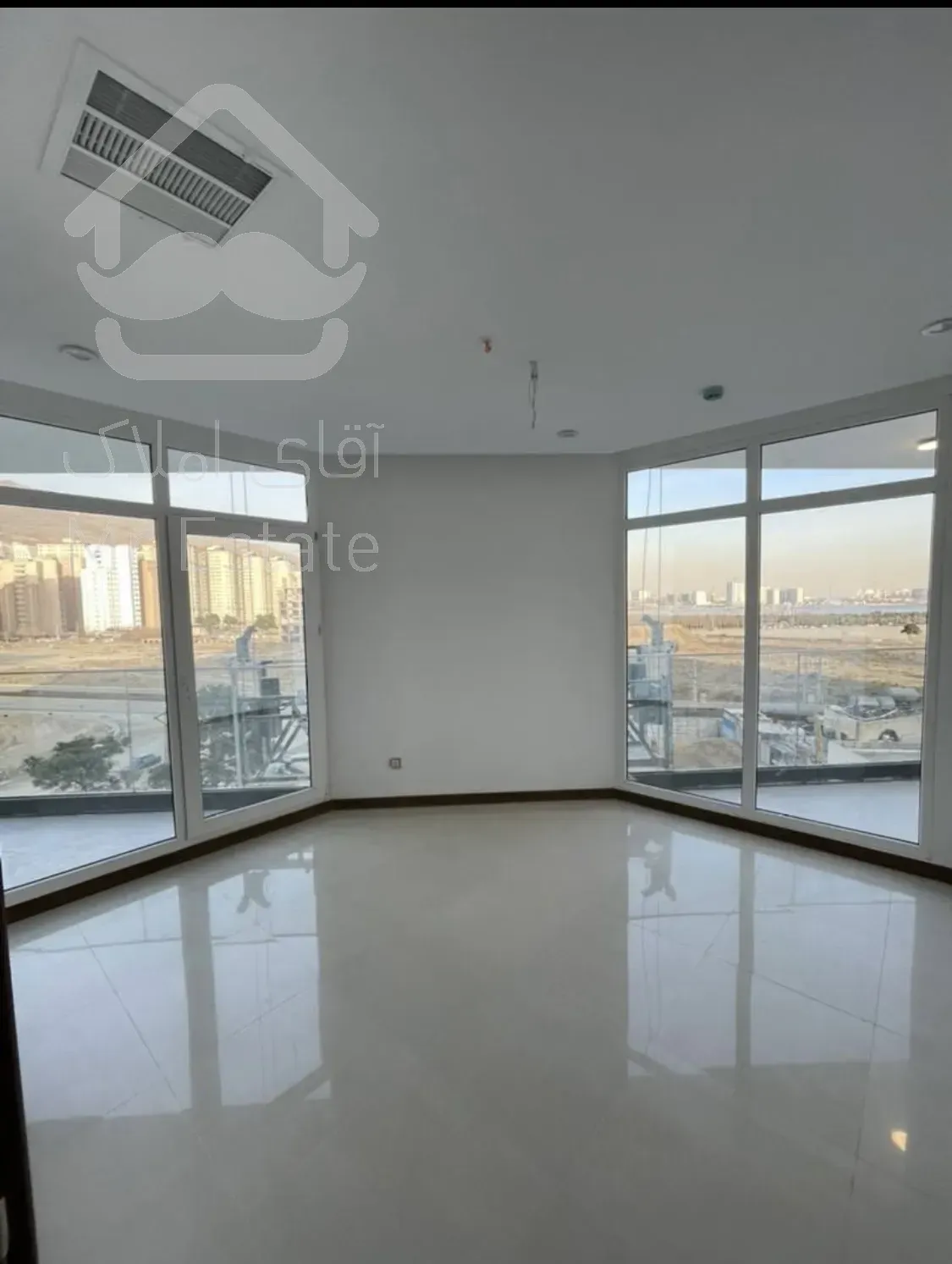 برج تریتیوم ۱۶۰ متری دریاچه چیتگر ۳خواب پنجره قدی ویو دریاچه