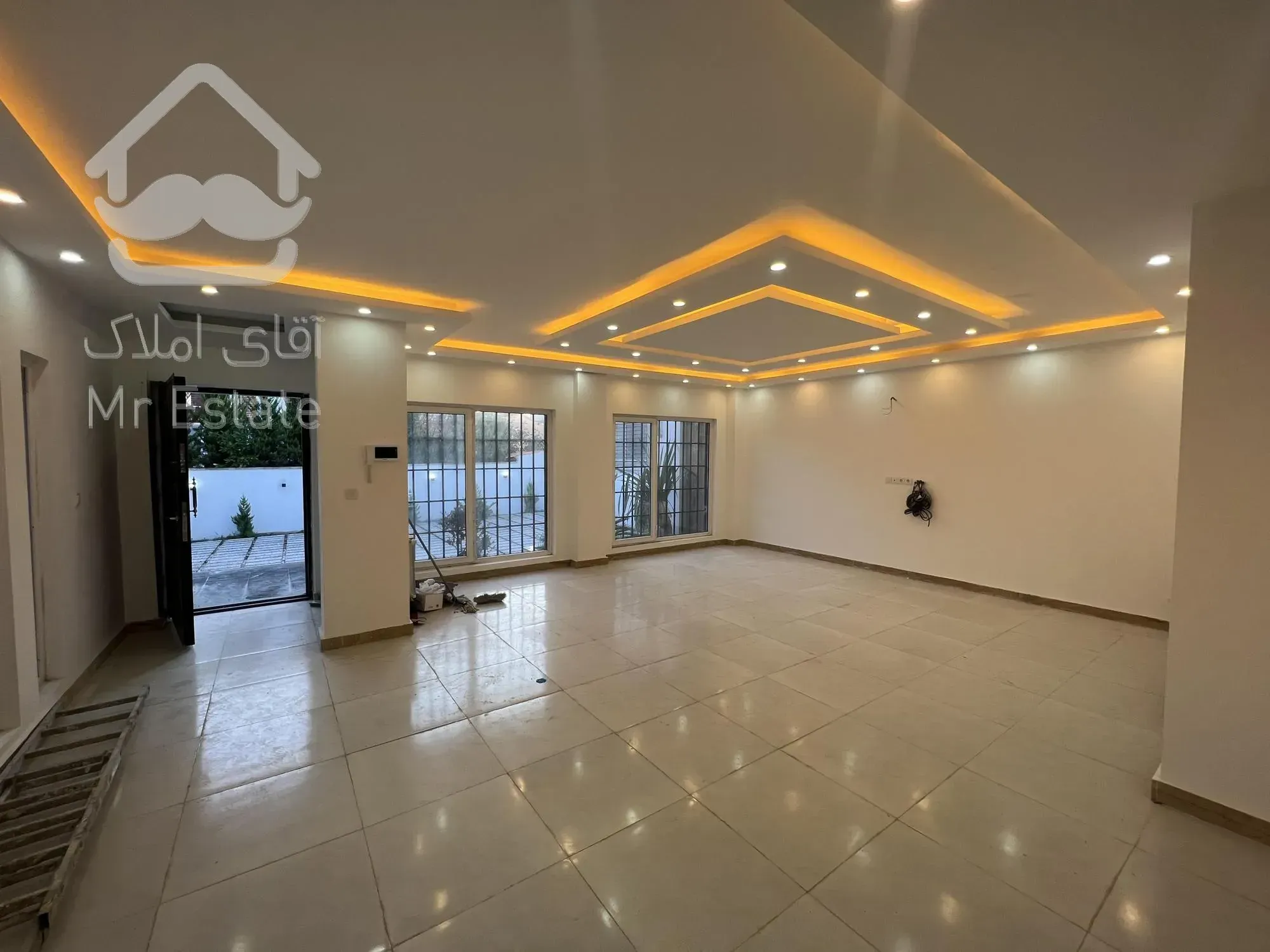 فروش ویلا شرایط اقساط مدارک کامل عباس آباد