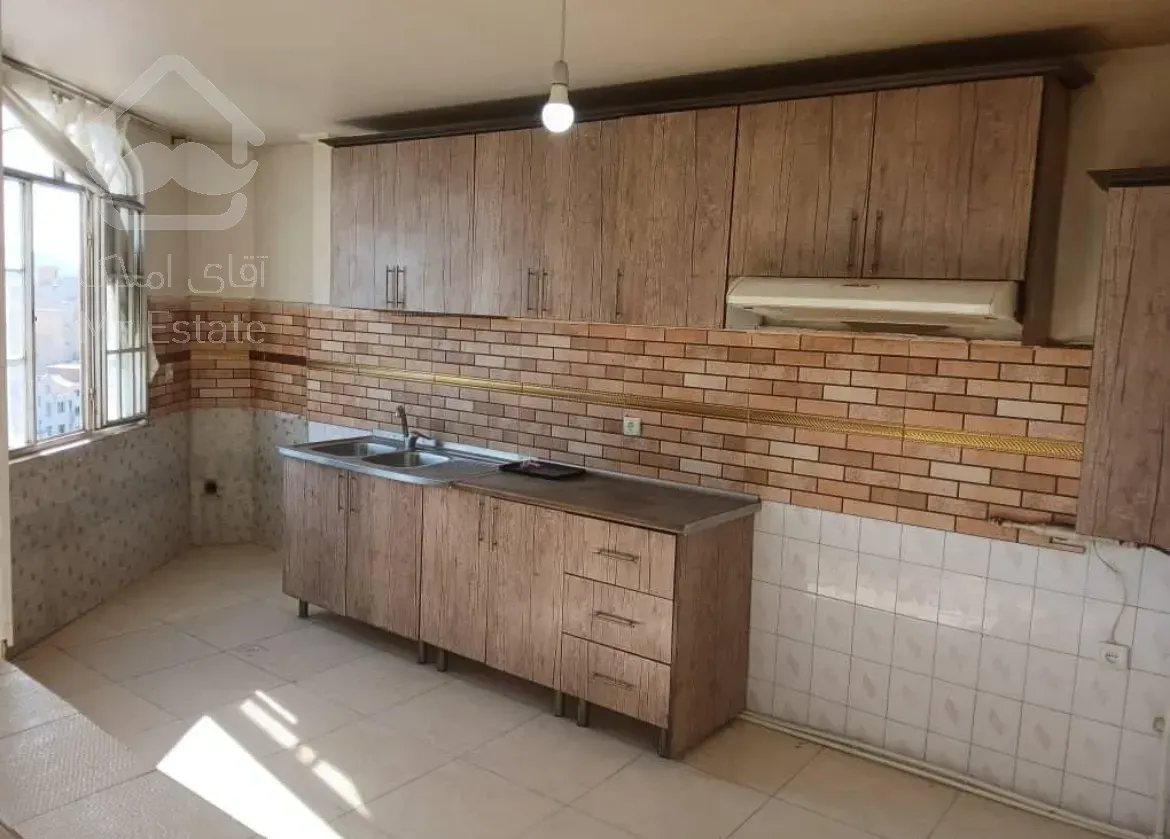 فروش آپارتمان ۸۰متری زیر قیمت در سازمان برنامه