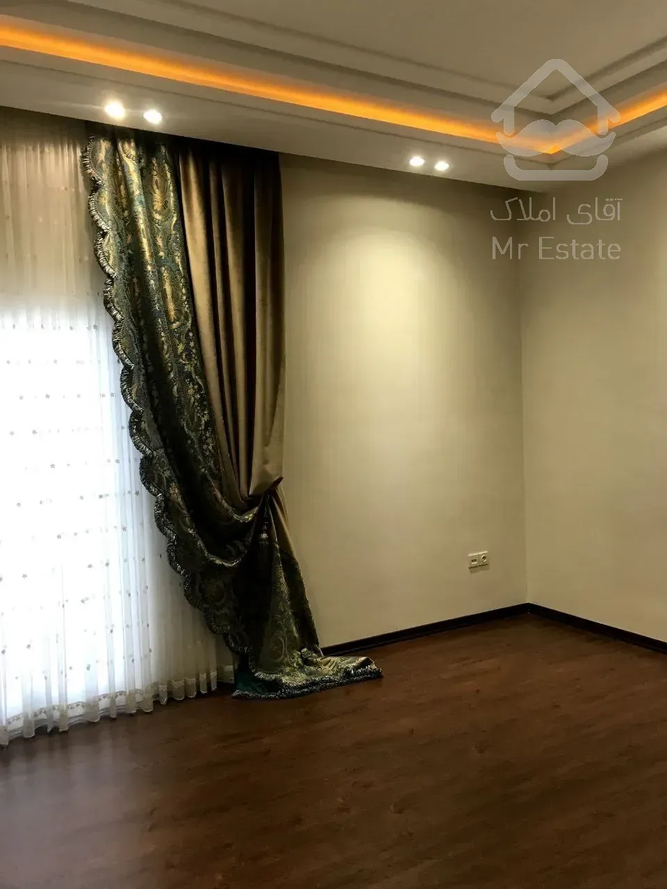 دزاشیب ۱۰۵ متر ۳خواب