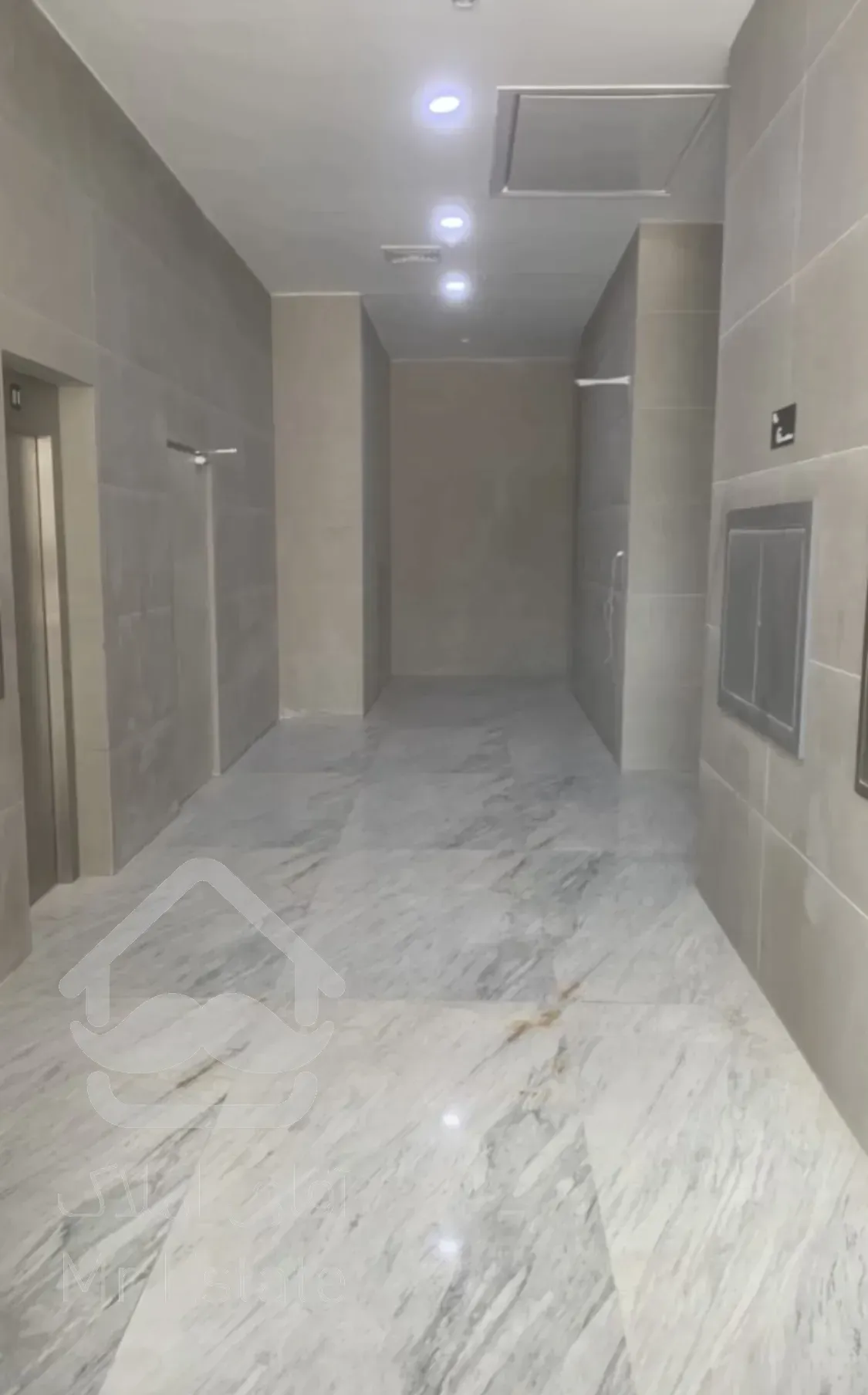 فروش دوخواب ۱۳۲ متری ستاره کیش برج فروردین فاز ۶ صدف