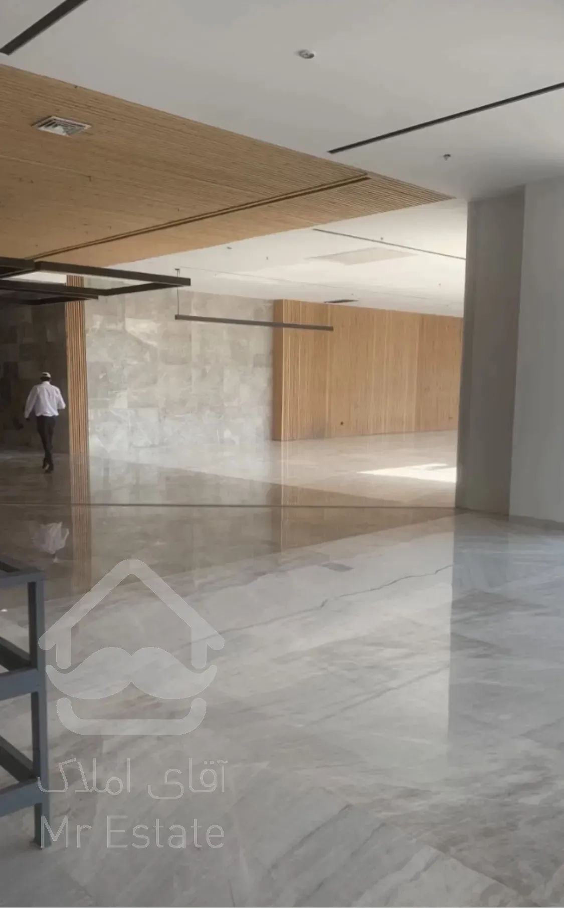 فروش دوخواب ۱۳۲ متری ستاره کیش برج فروردین فاز ۶ صدف