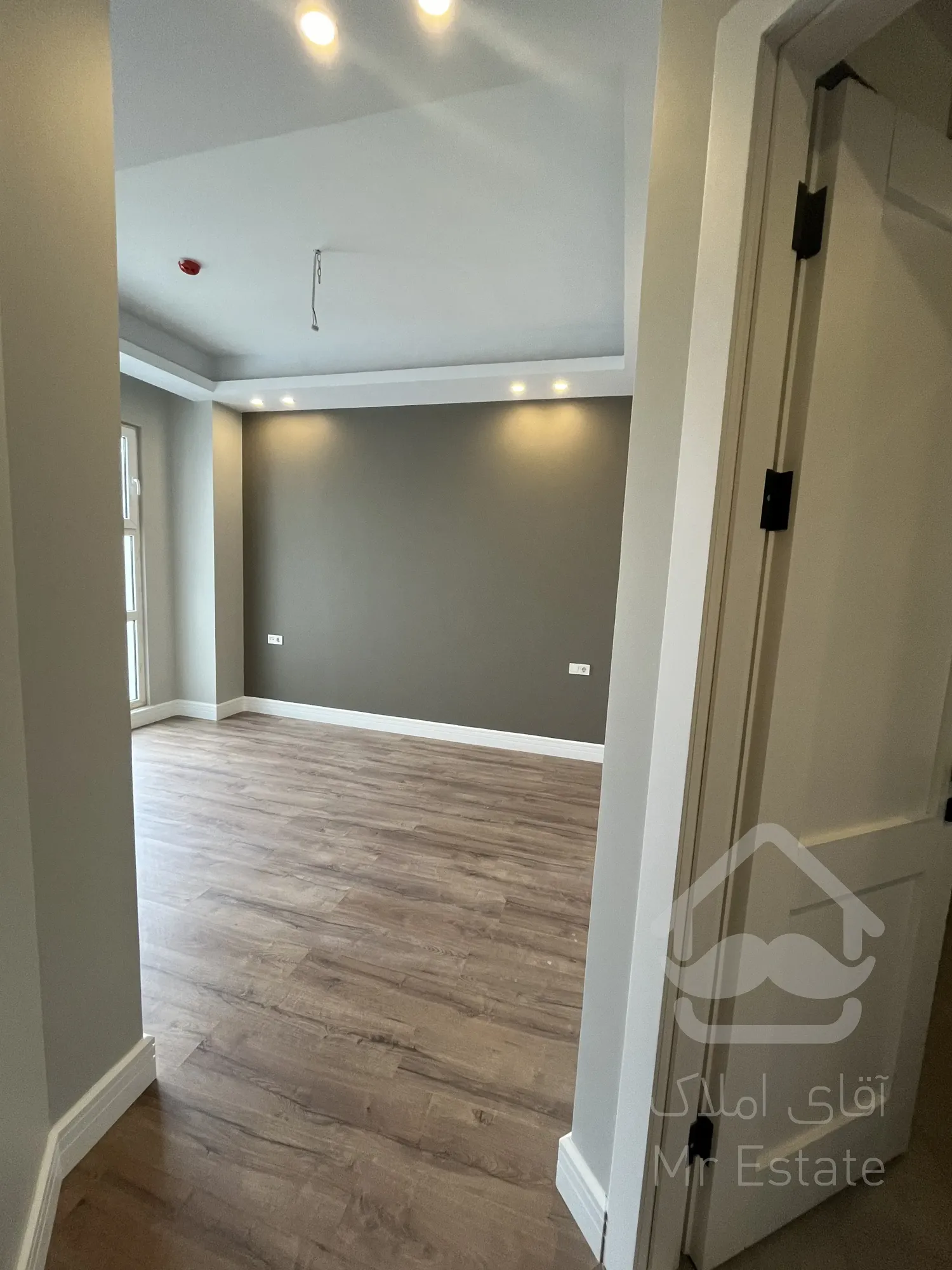 فروش آپارتمان ۱۱۶ متری نوساز تاپ لوکیشن نیاوران