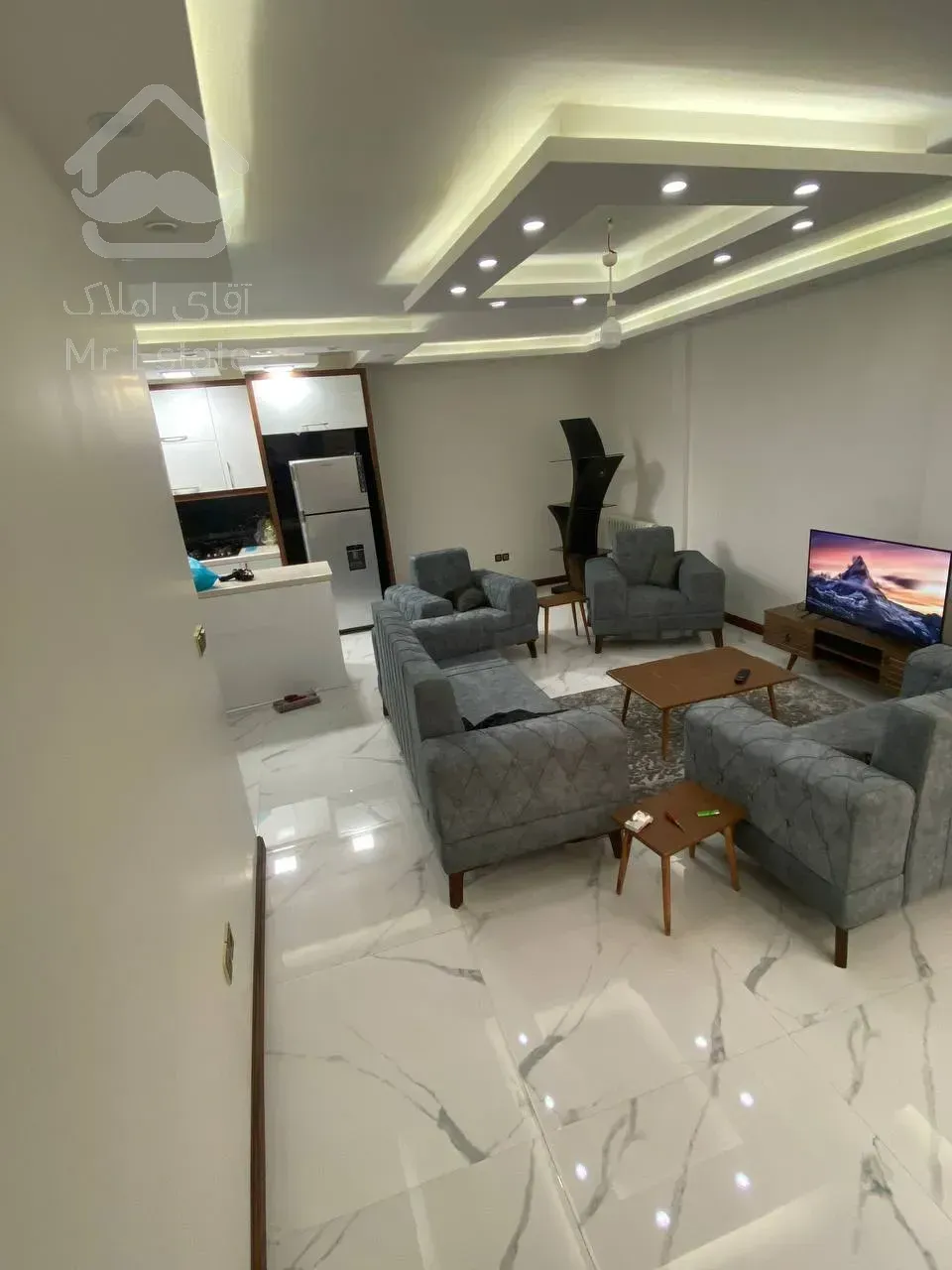 ۶۵متر ۸ساله فول با بالکن همیلا