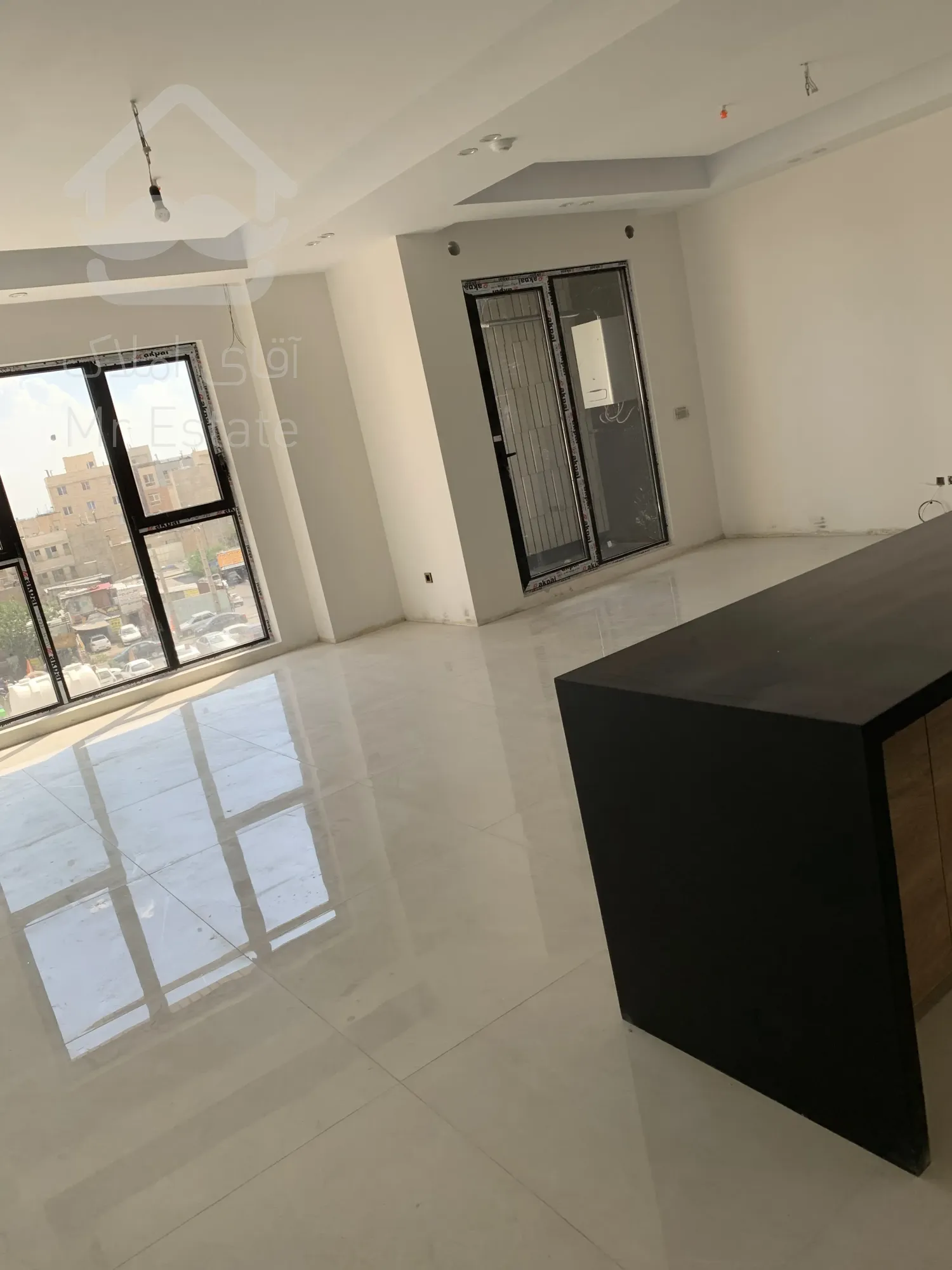 همه فروخته شدن، فقط این یکی مونده! آبشار، لوکس، ۳ خواب