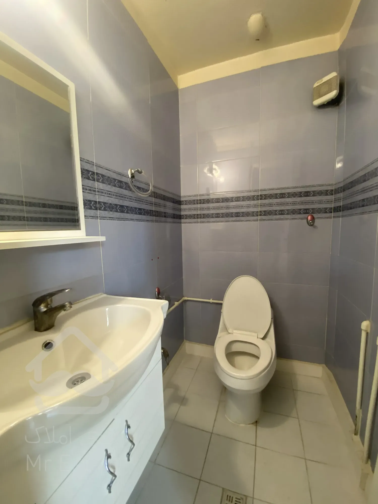 رهن و اجاره آپارتمان مسکونی ۵۵ متر بلوار فردوس