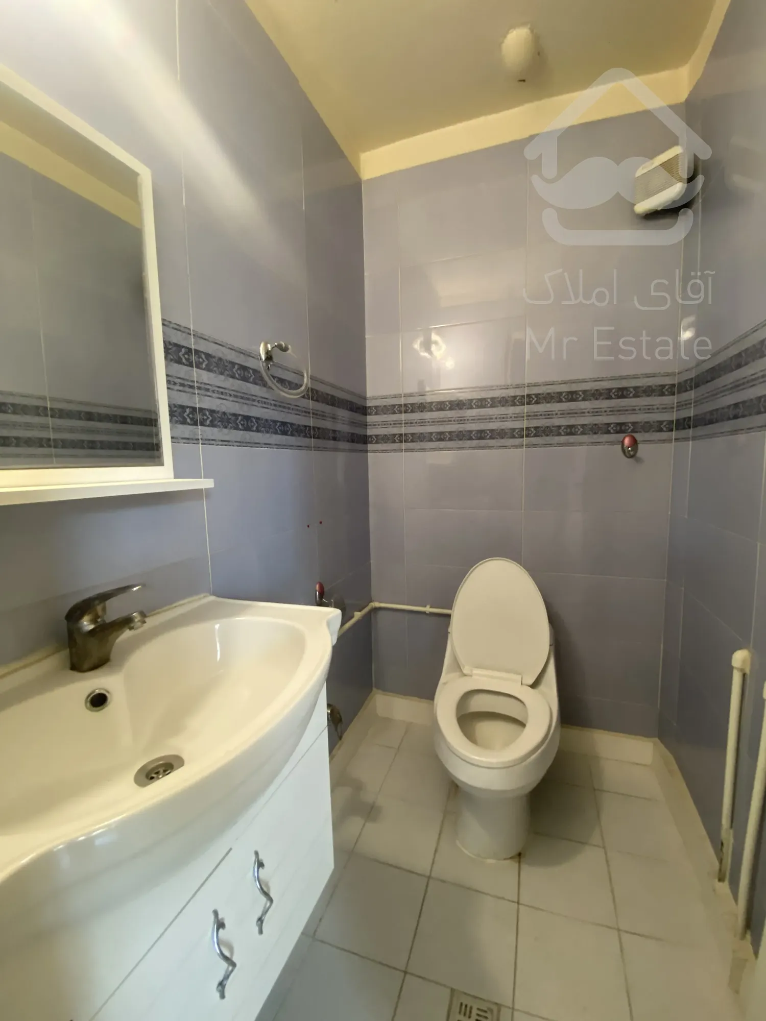 رهن و اجاره آپارتمان مسکونی ۵۵ متر بلوار فردوس