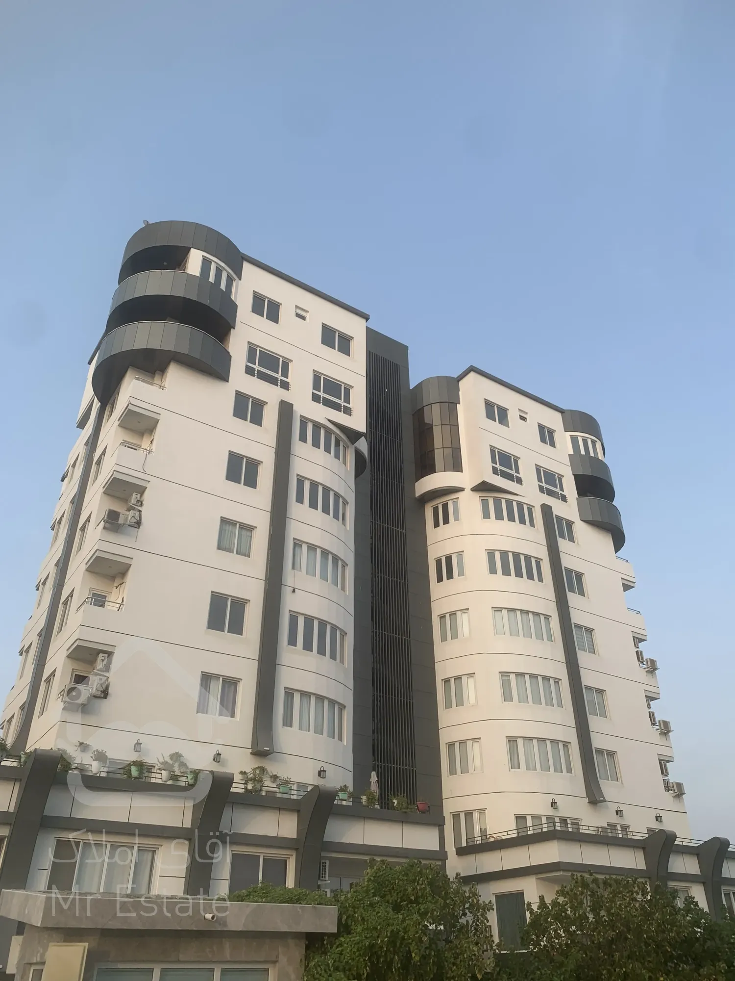 فروش مجتمع یاسین یکخواب۷۲متری سنددار باتراس رایگان